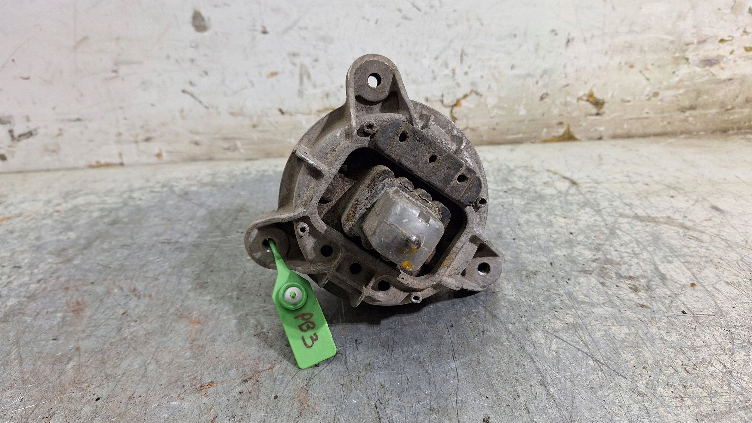 engine mount left 6856327 BMW 5 F10 F11