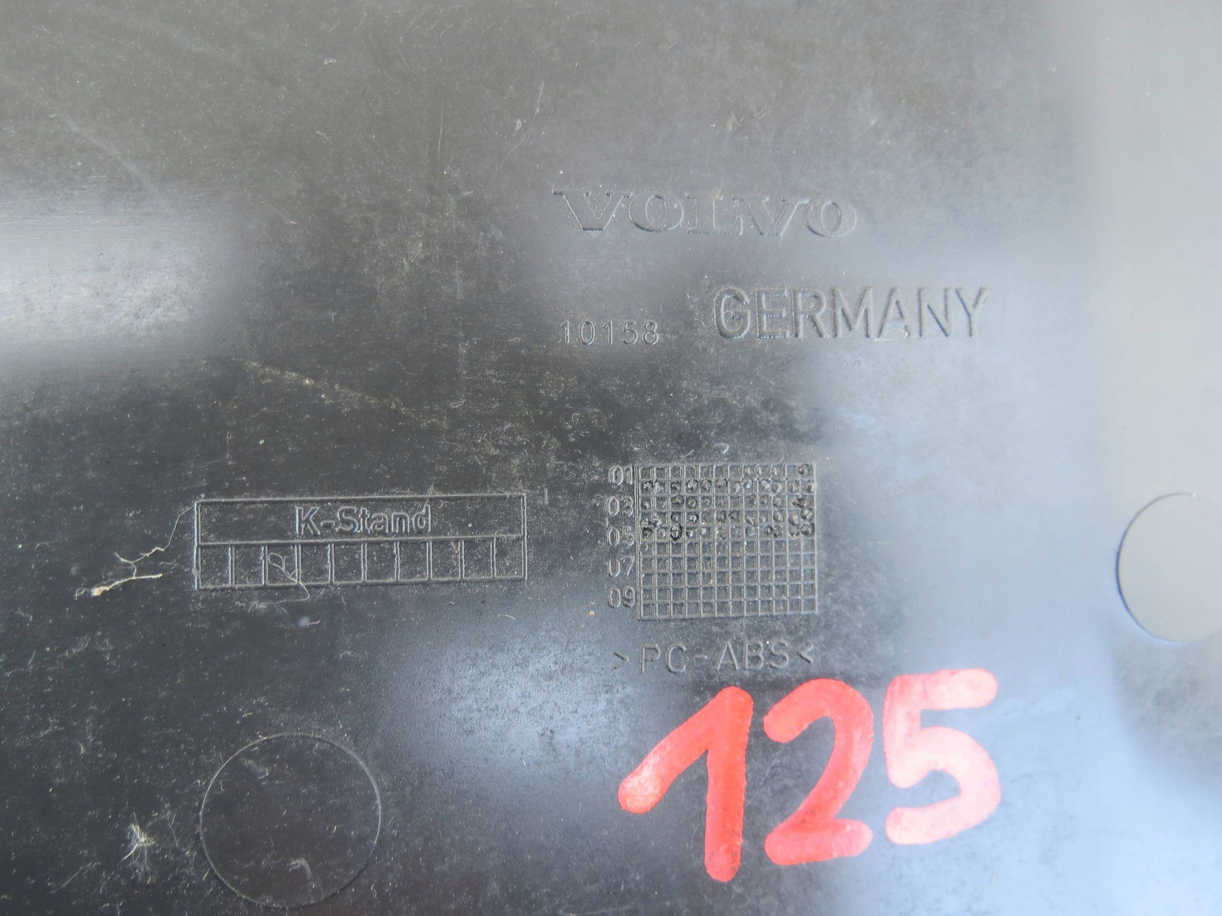 upholstery bonnet rear part VOLVO XC90 8652550