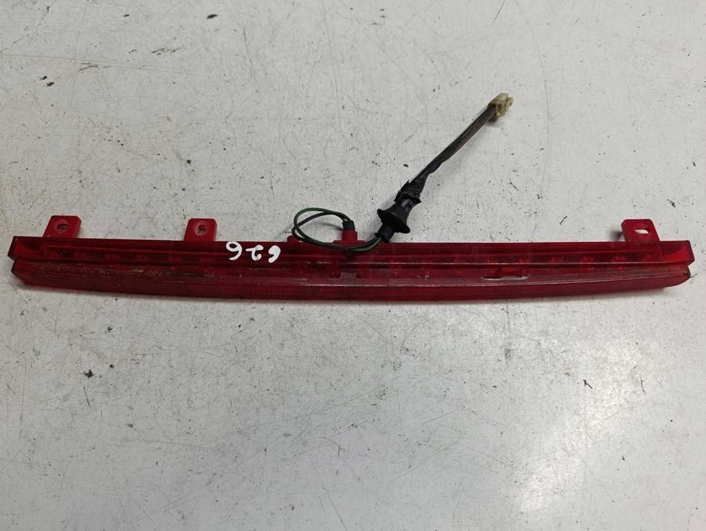 Mazda 626 Lampa swiatlo stop R9325
