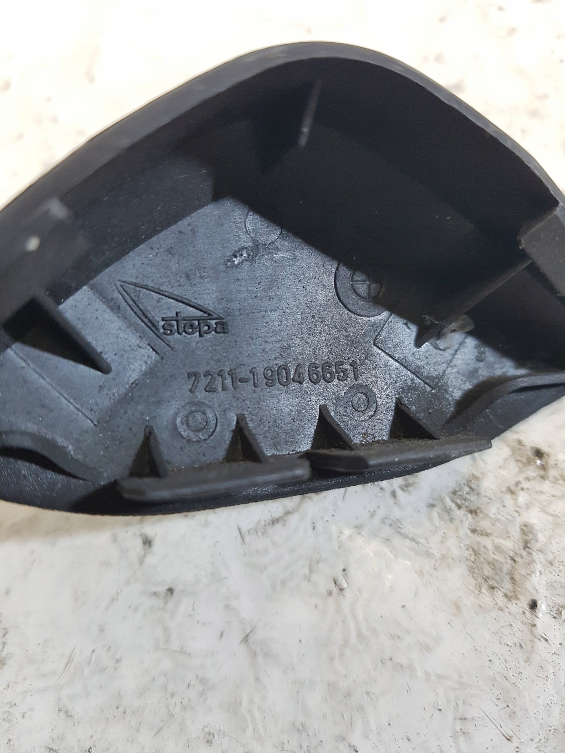 abdeckung frontmaske BMW E30 7211-19046651