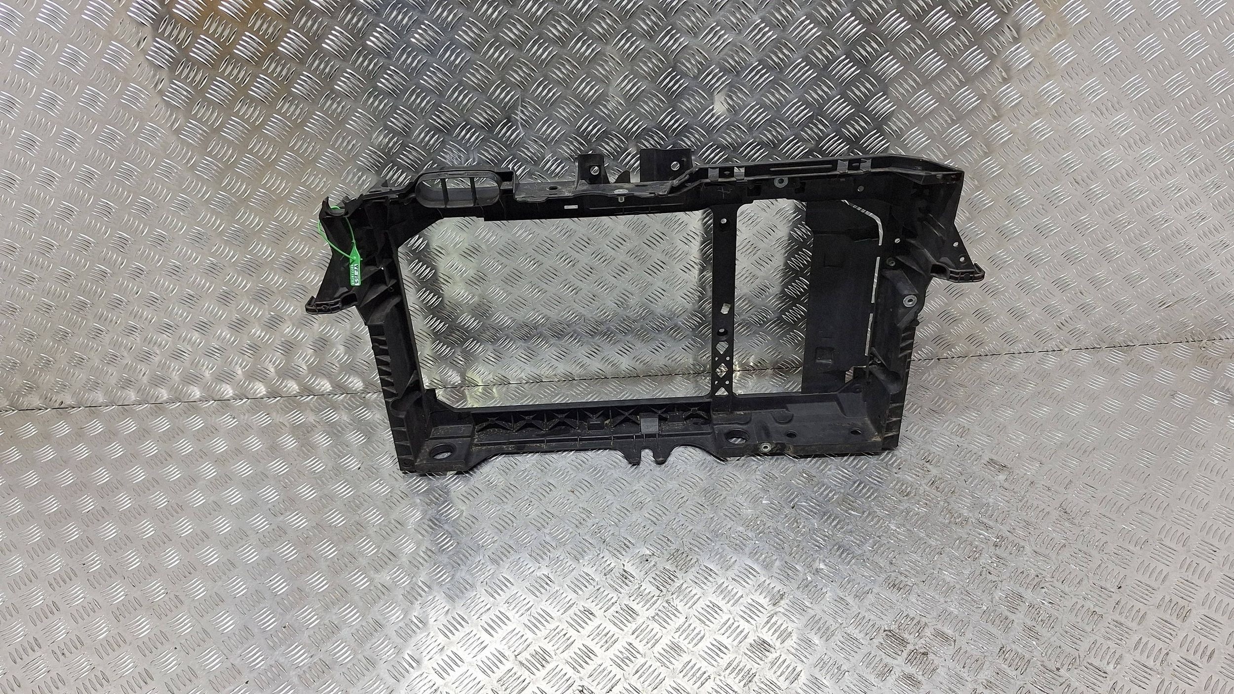 support panel for radiators pillar iron 8V51-A16E146-A FORD FIESTA MK7