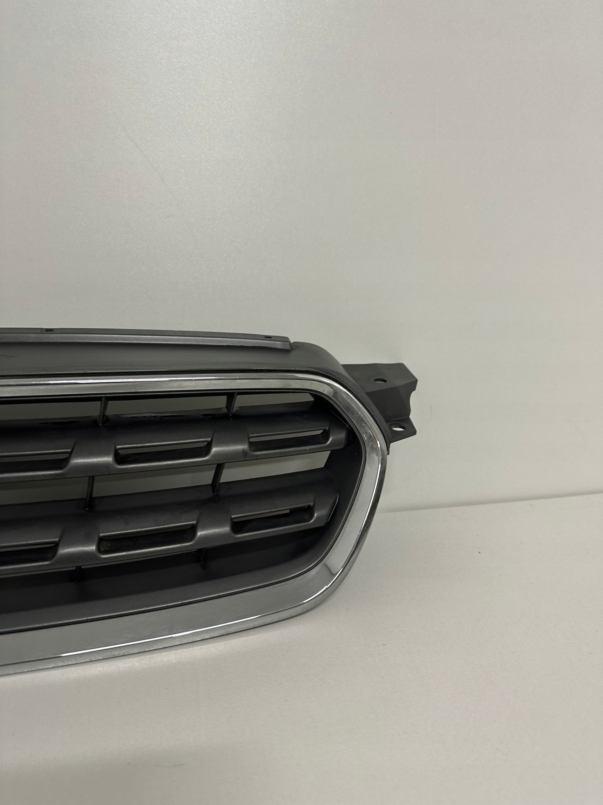 решетка радиатора subaru Outback III