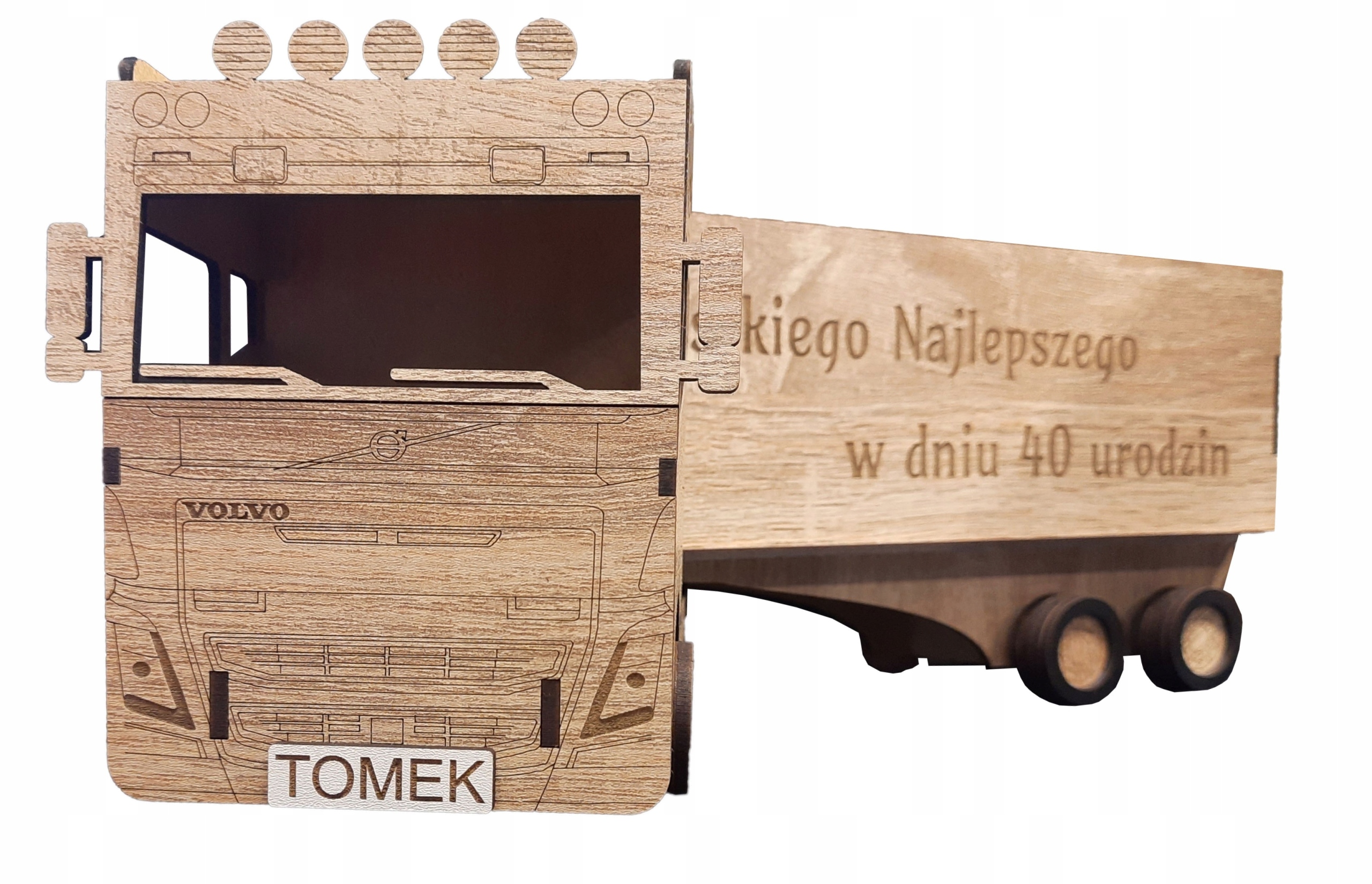 TIR prezent wodowoz opakowanie kierowca halogeny