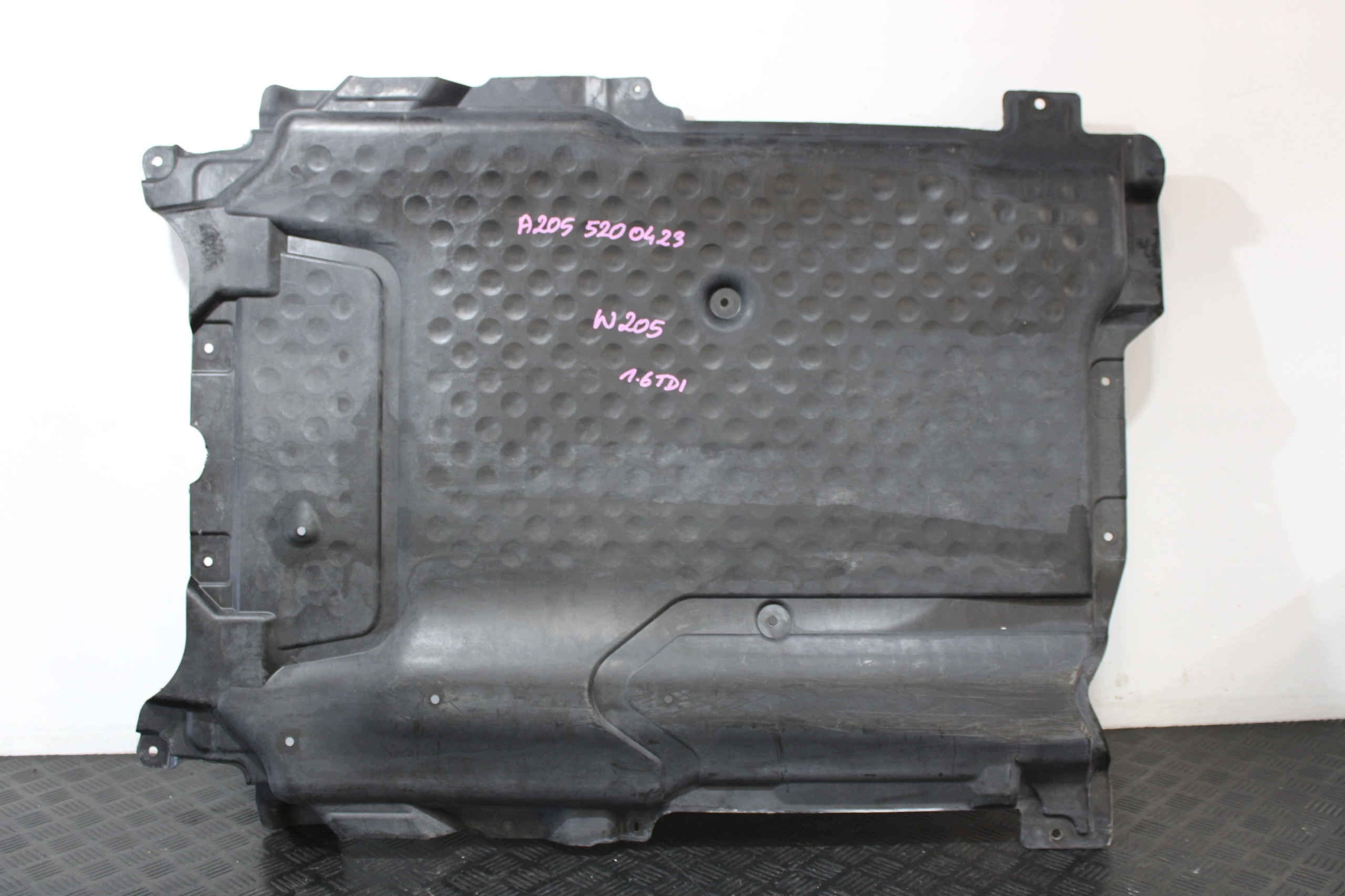 abdeckung Blende Abdeckung Unterfahrschutz A2055200423 MERCEDES C-KLASA W205