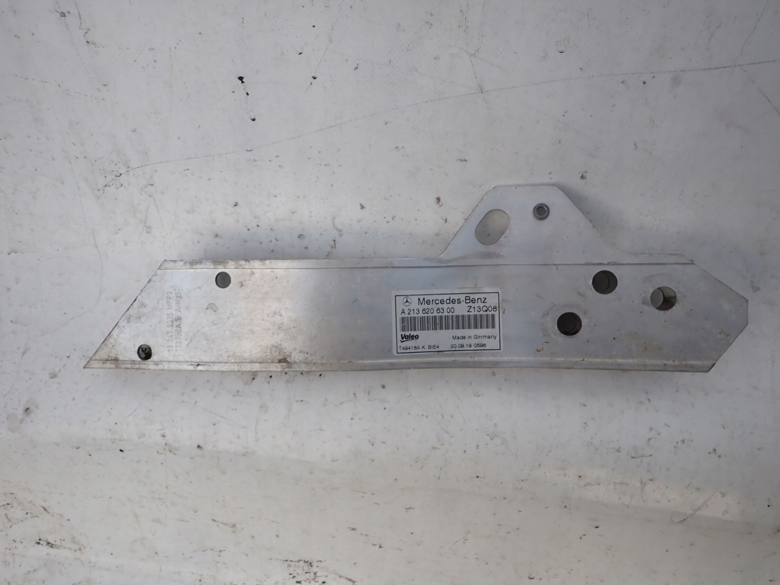 MERCEDES W213 16-> tip console holder tension belt right front A2136206300