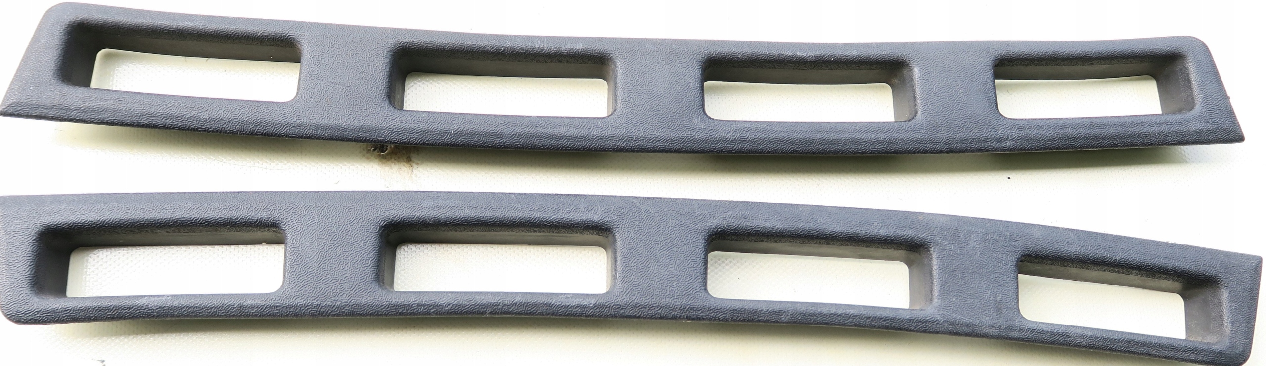 PLASTIKI OSŁONY RAMKI VOLVO 200 240 244 245 260