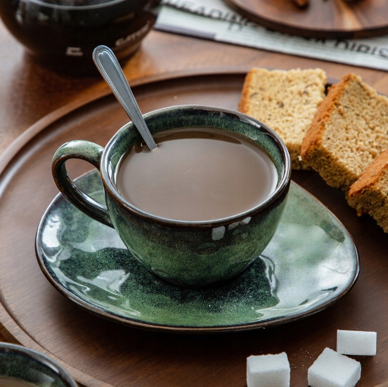 SERWIS KOMPLET FILIŻANEK VANCASSO STARRY ZIELONY DLA 8 OSÓB FILIŻANKI 260ml Zawartość zestawu Filiżanka Spodek