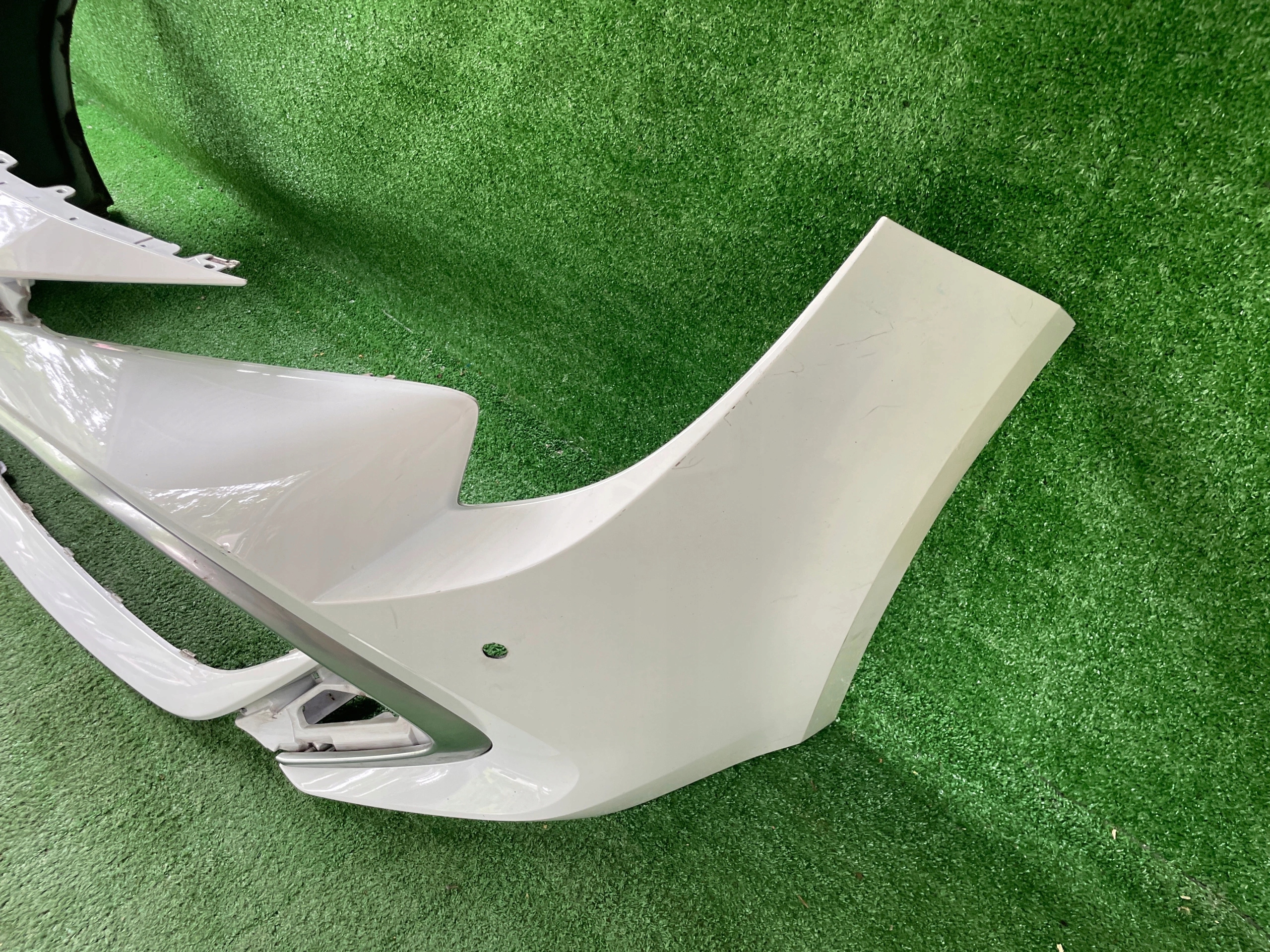 TOYOTA COROLLA E21 STOSSSTANGE VORNE VORNE