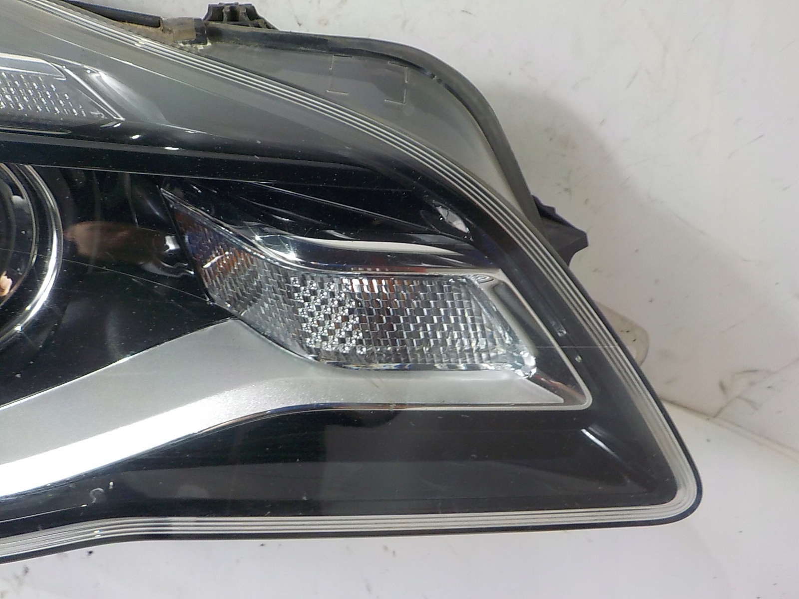 OPEL INSIGNIA A LIFT light right front front UK