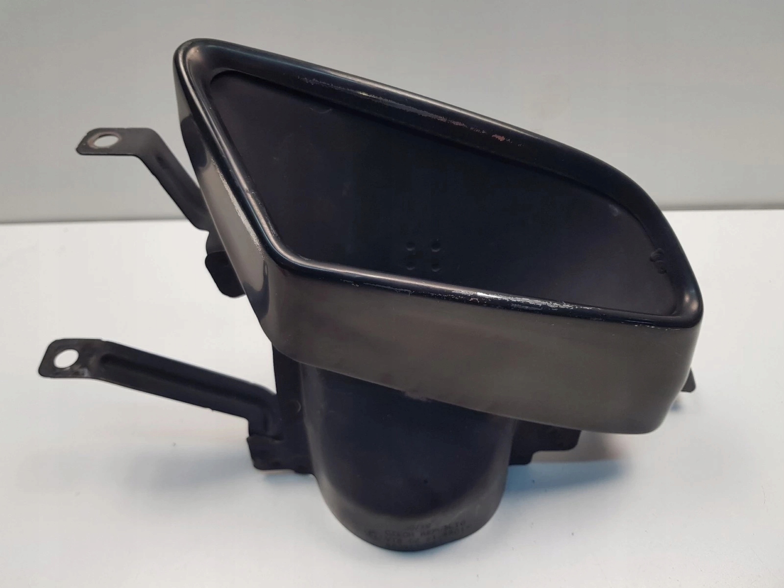 SKODA OCTAVIA III RS KOŃCÓWKA WYDECHU PRAWA 5E0253682J