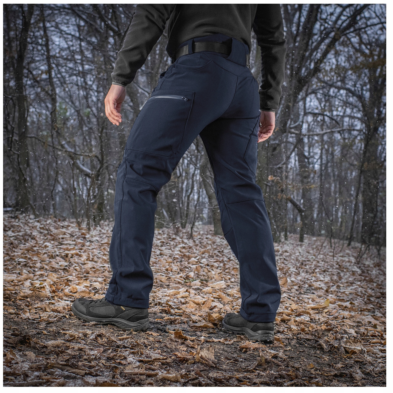 SPODNIE TREKKINGOWE MĘSKIE BOJÓWKI SOFTSHELL WINTER M-TAC GRANATOWE M Cechy dodatkowe ściągacze w nogawkach