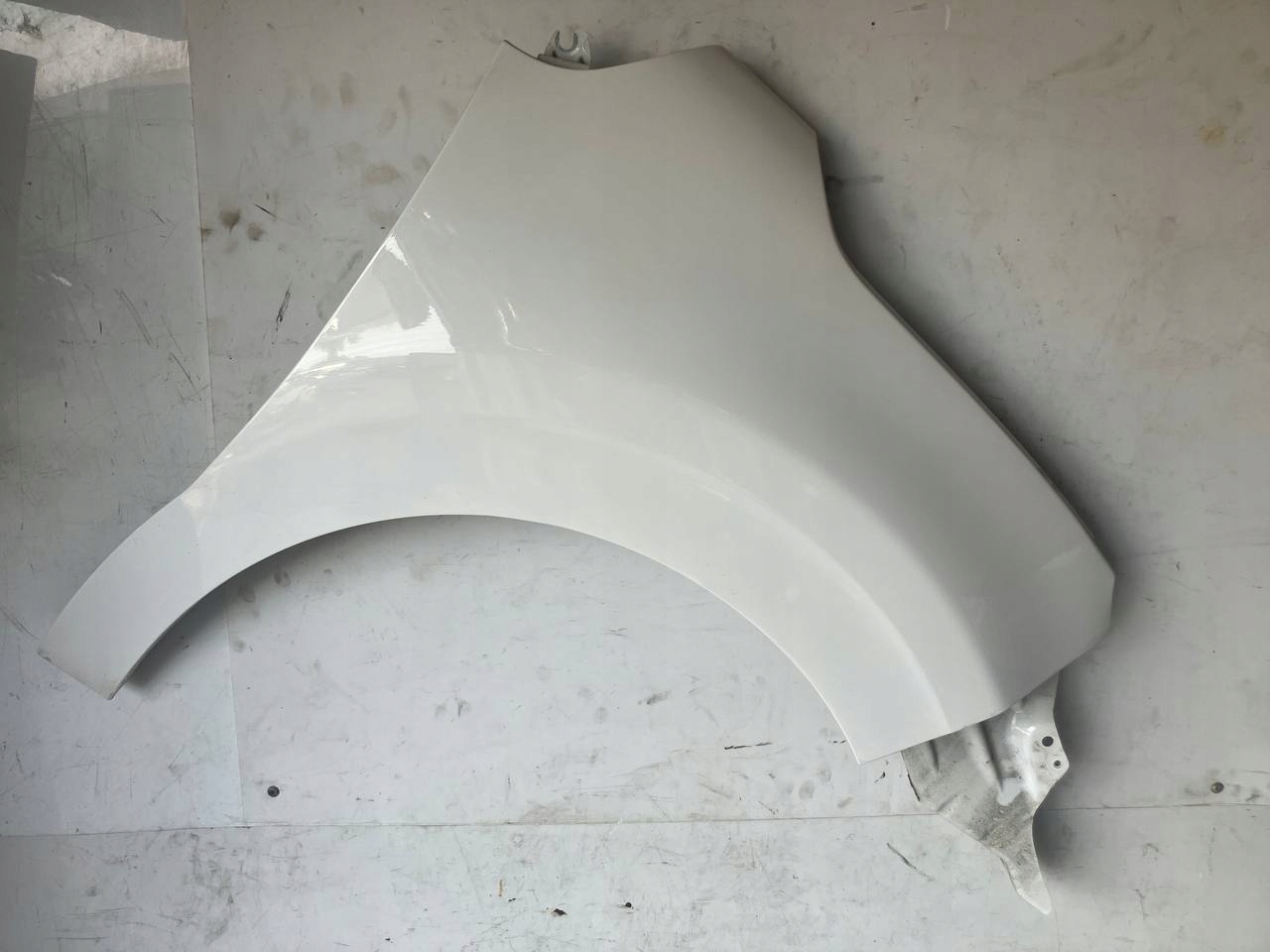 parafango sinistra Anteriore CITROEN C3 III EWP EWPB BDB