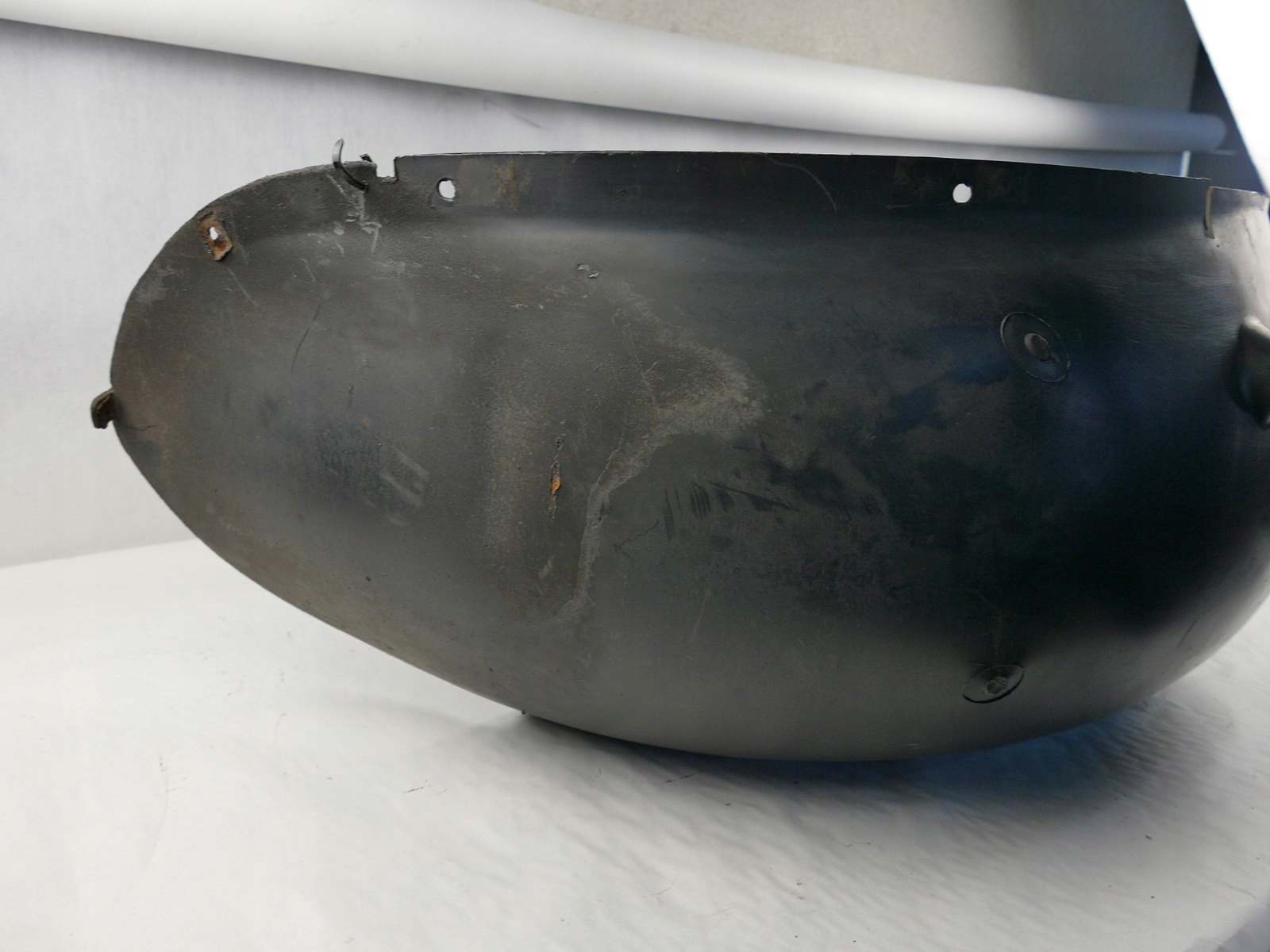 PORSCHE CAYENNE 9P mudguard left rear part rear. left