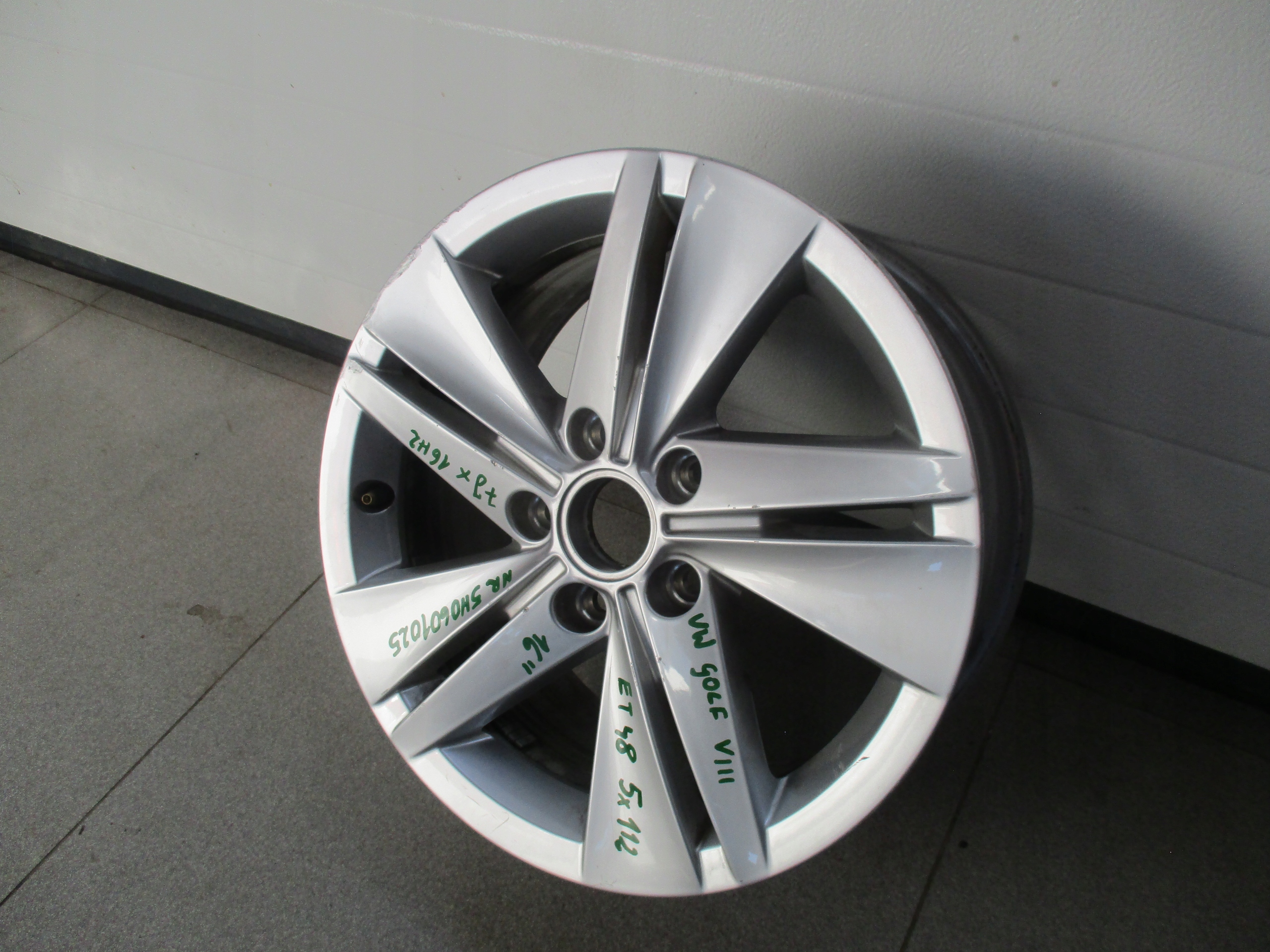 disk disk VW GOLF 8 VIII 16 5 X 112 ET 48 7J X 16 H2 5H0601025