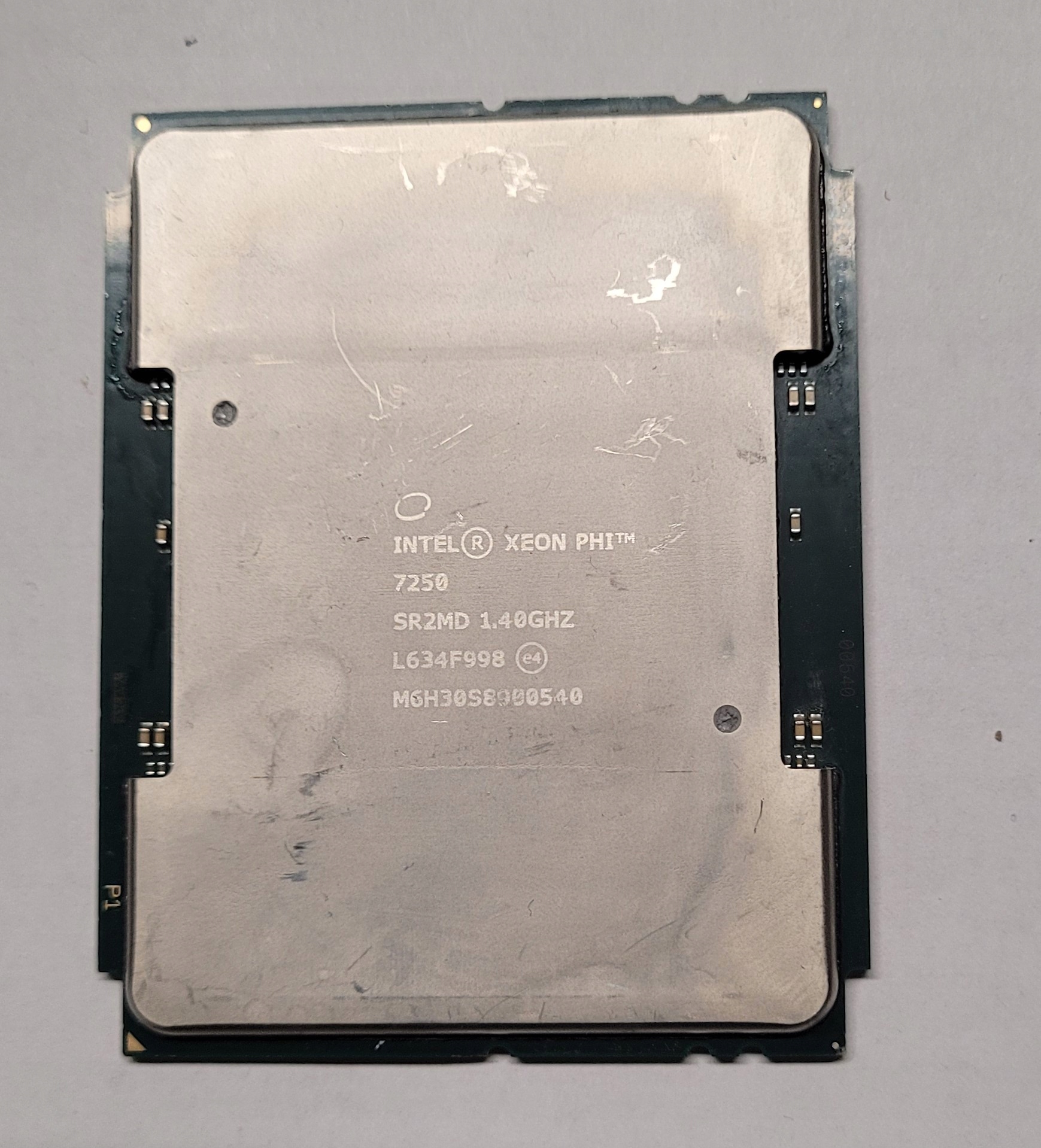 Procesor Intel Xeon PHI 7250 1,40GHZ SVLCLGA3647 - Sklep, Opinie, Cena w  Allegro.pl