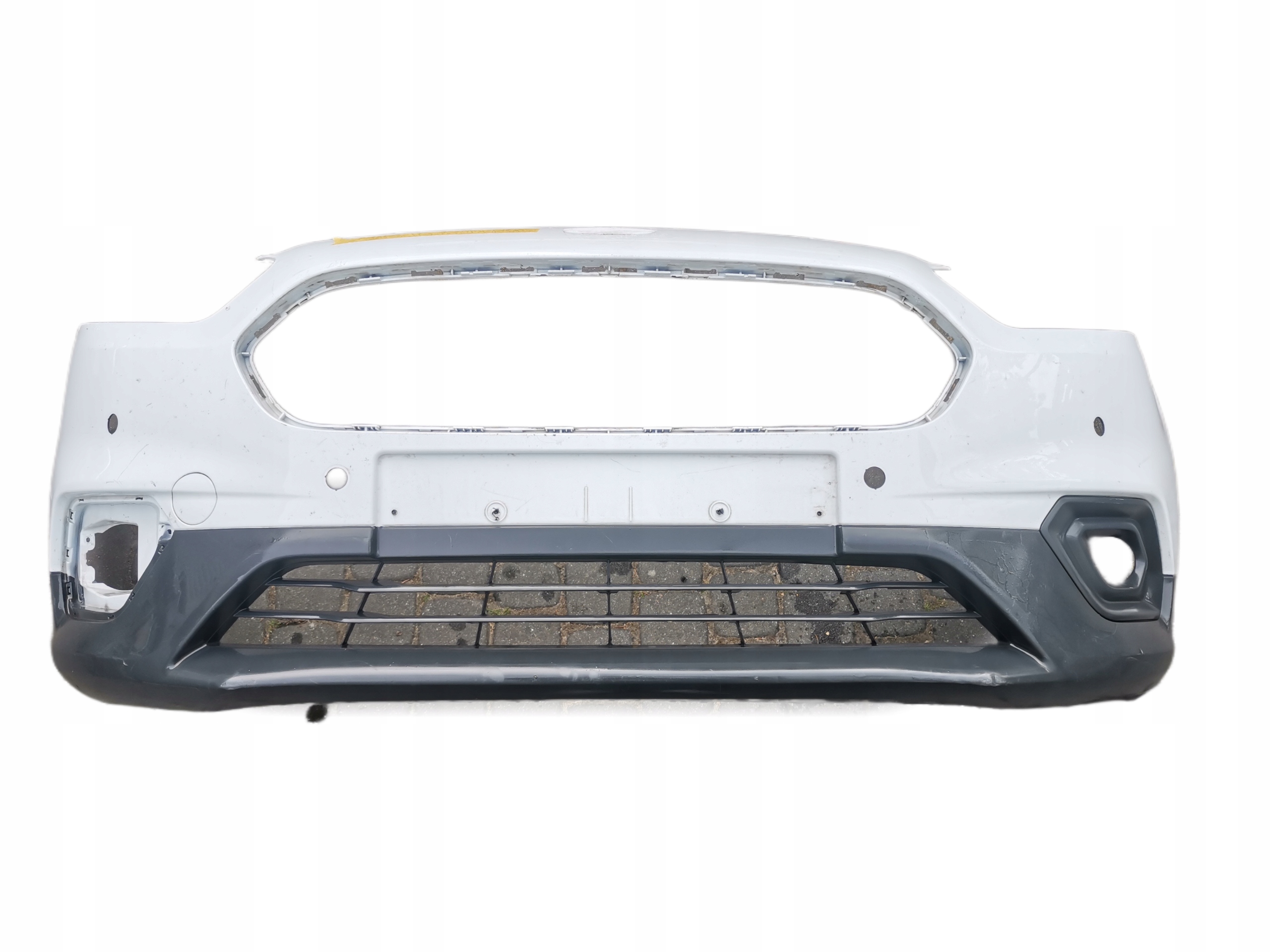 FORD COURIER przedni zderzak JT76-17757-A JT76-17K819-*A