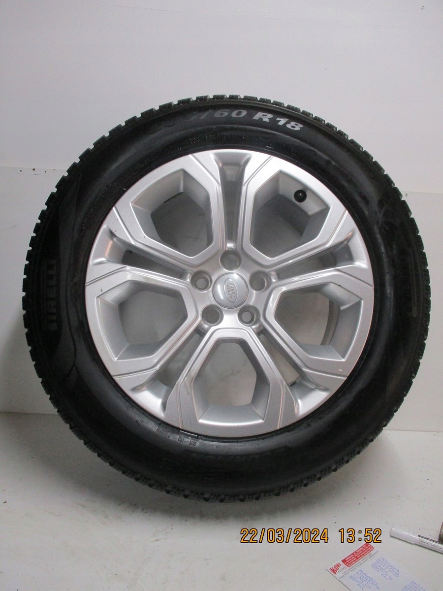 wheels discs tyres Range Rover Evoque II R18 M+S 7MM