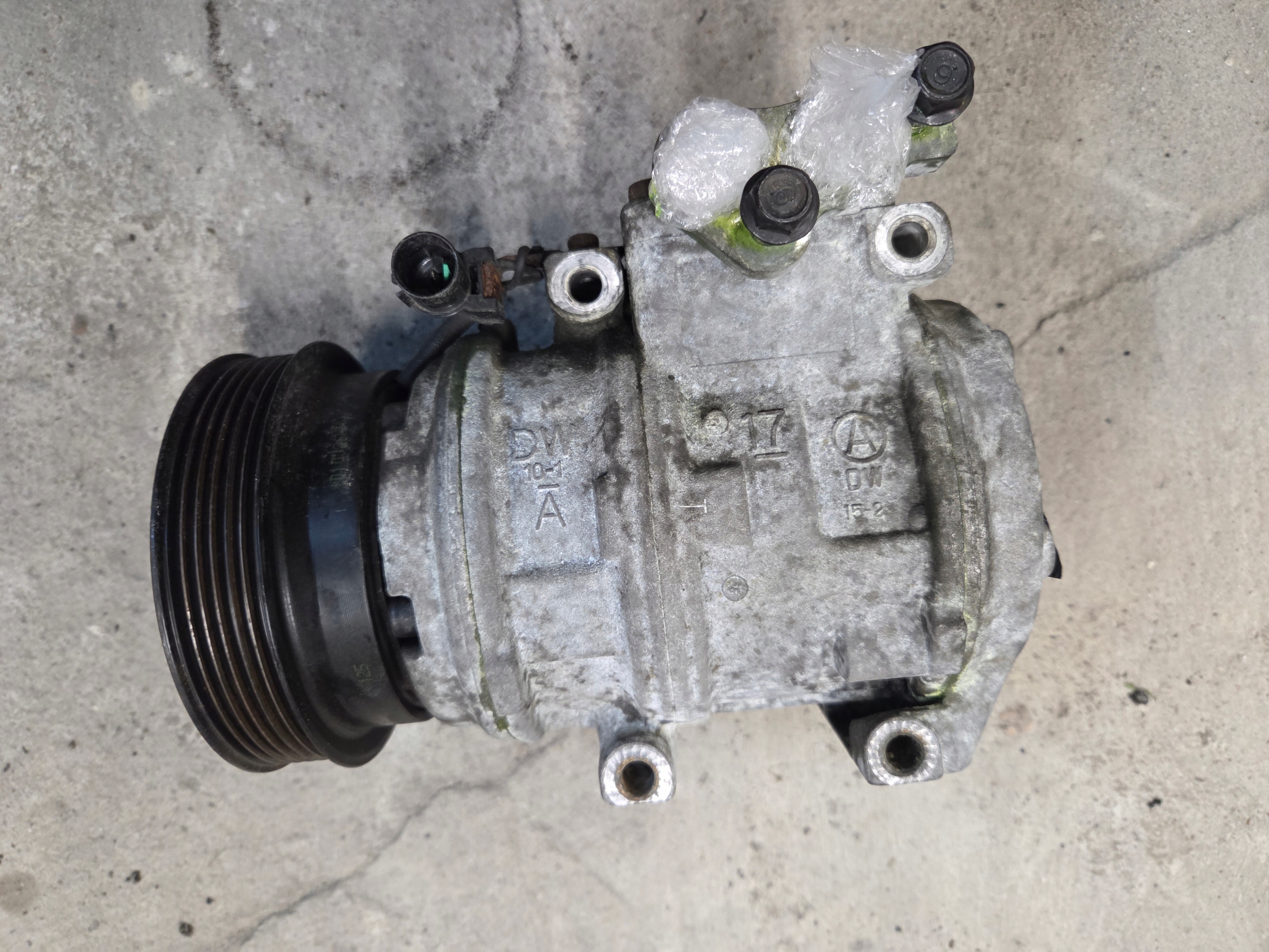 Hyundai GENESIS COUPE 3.8 Компрессор кондиционера