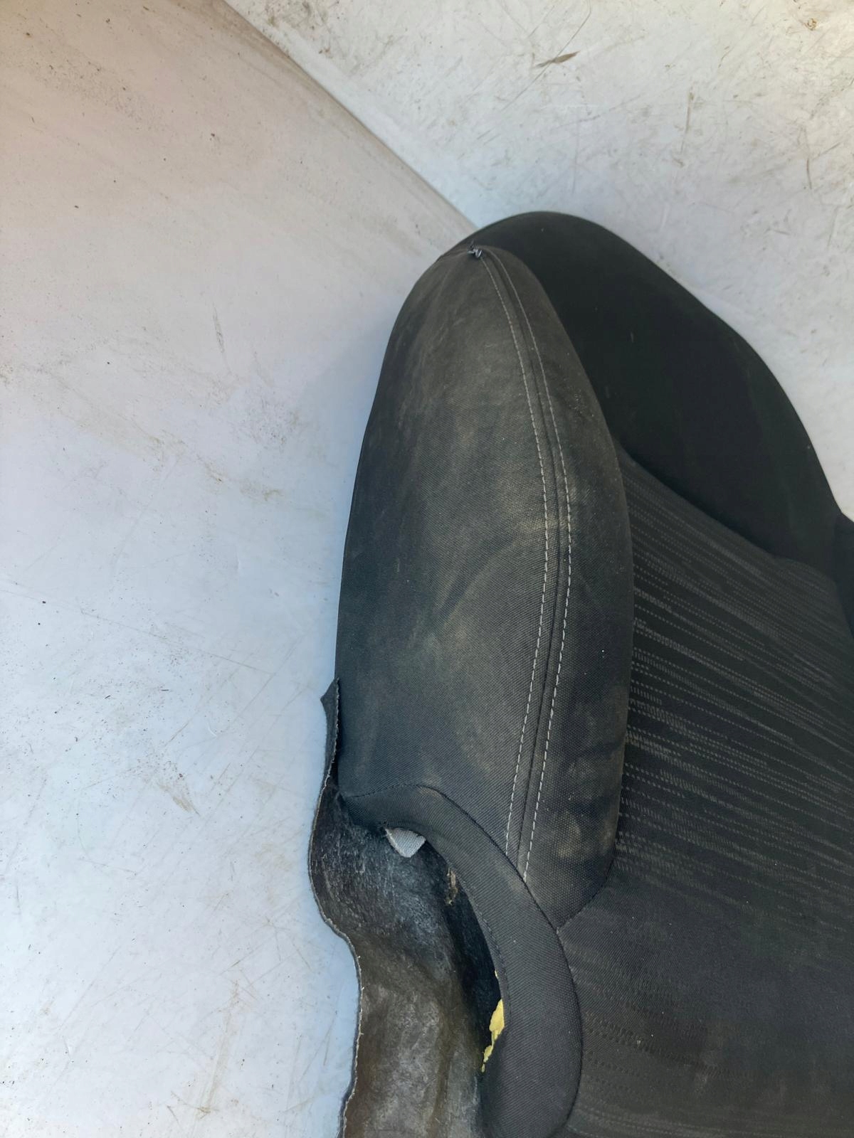 OPARCIE seat right front PEUGEOT 208 LIFT