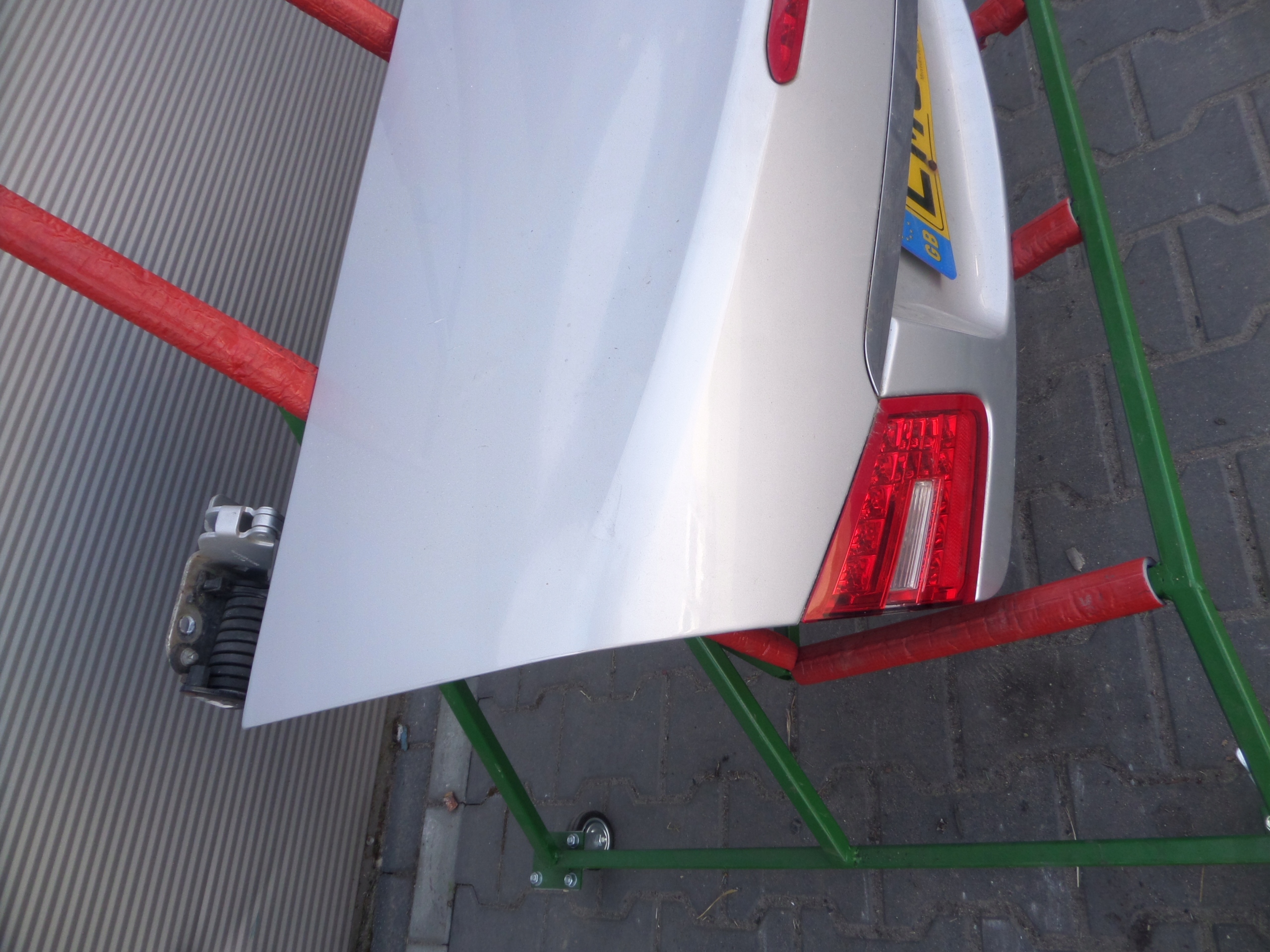 MERCEDES W207 CABRIO trunk door boot C775 09-14 nice W colour