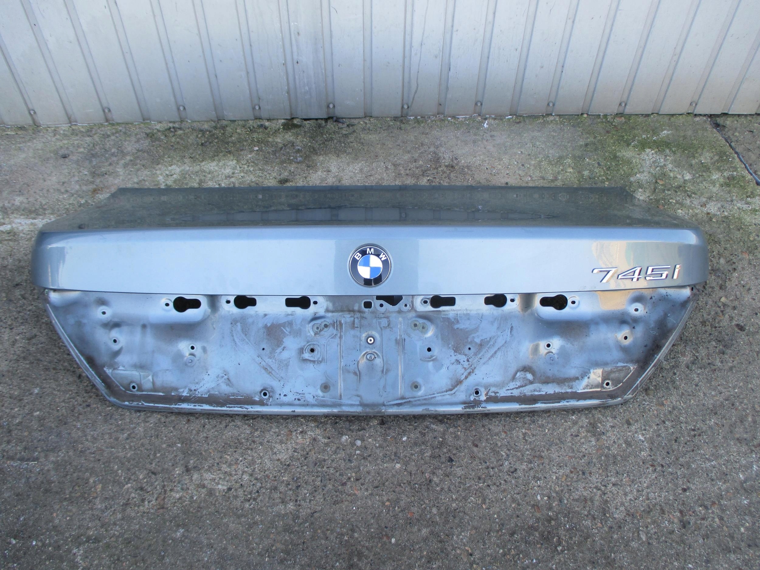 BMW E65 01-05 KLAPA TYŁ 449/6