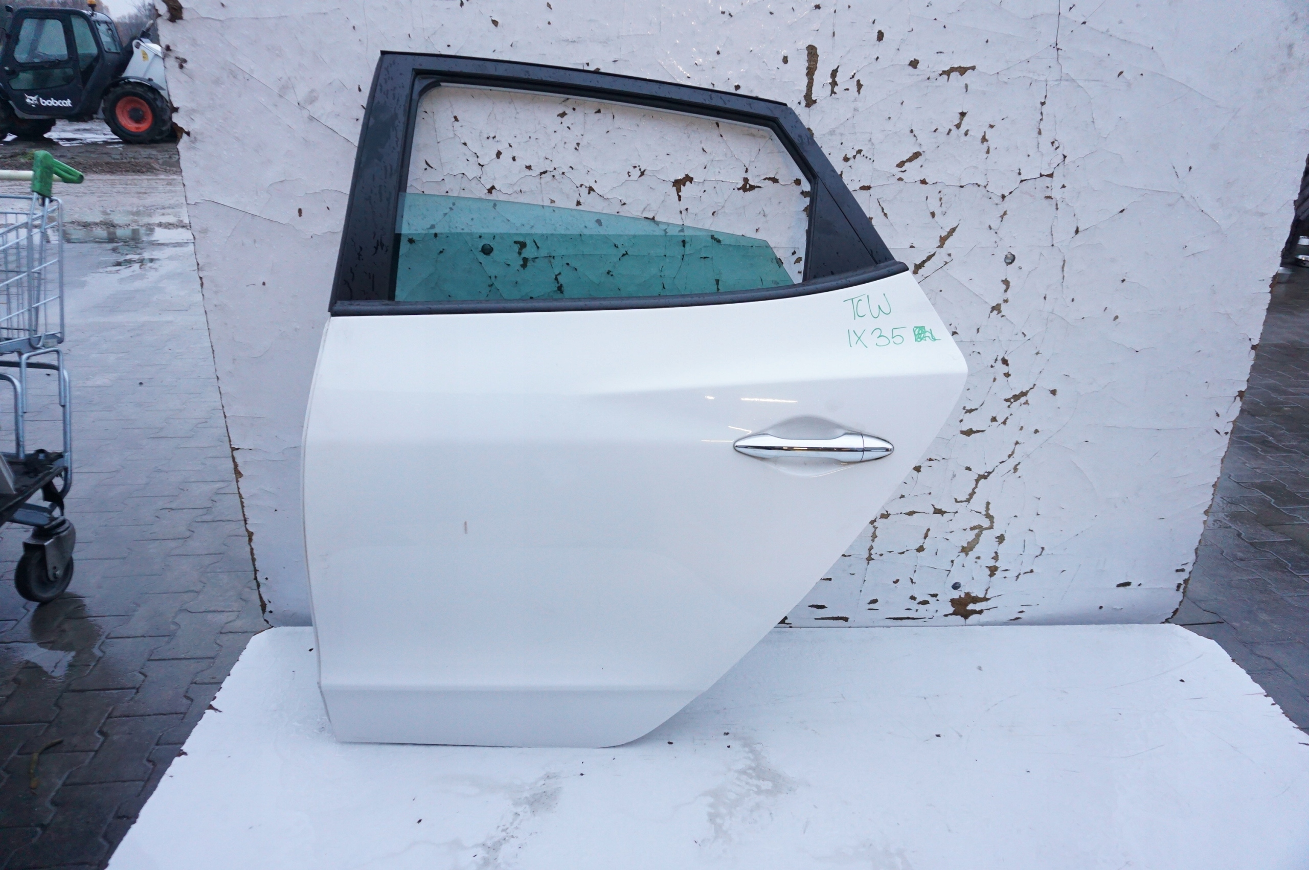 DRZWI LEWY TYŁ HYUNDAI IX35 TCW