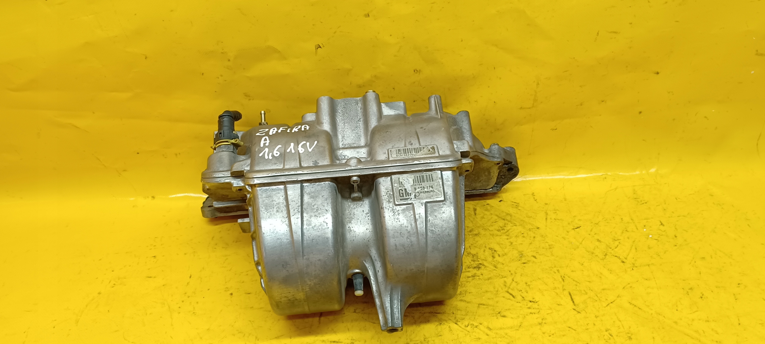 ВПУСКНОЙ КОЛЛЕКТОР OPEL ZAFIRA A 1,6 B 16V 9158176