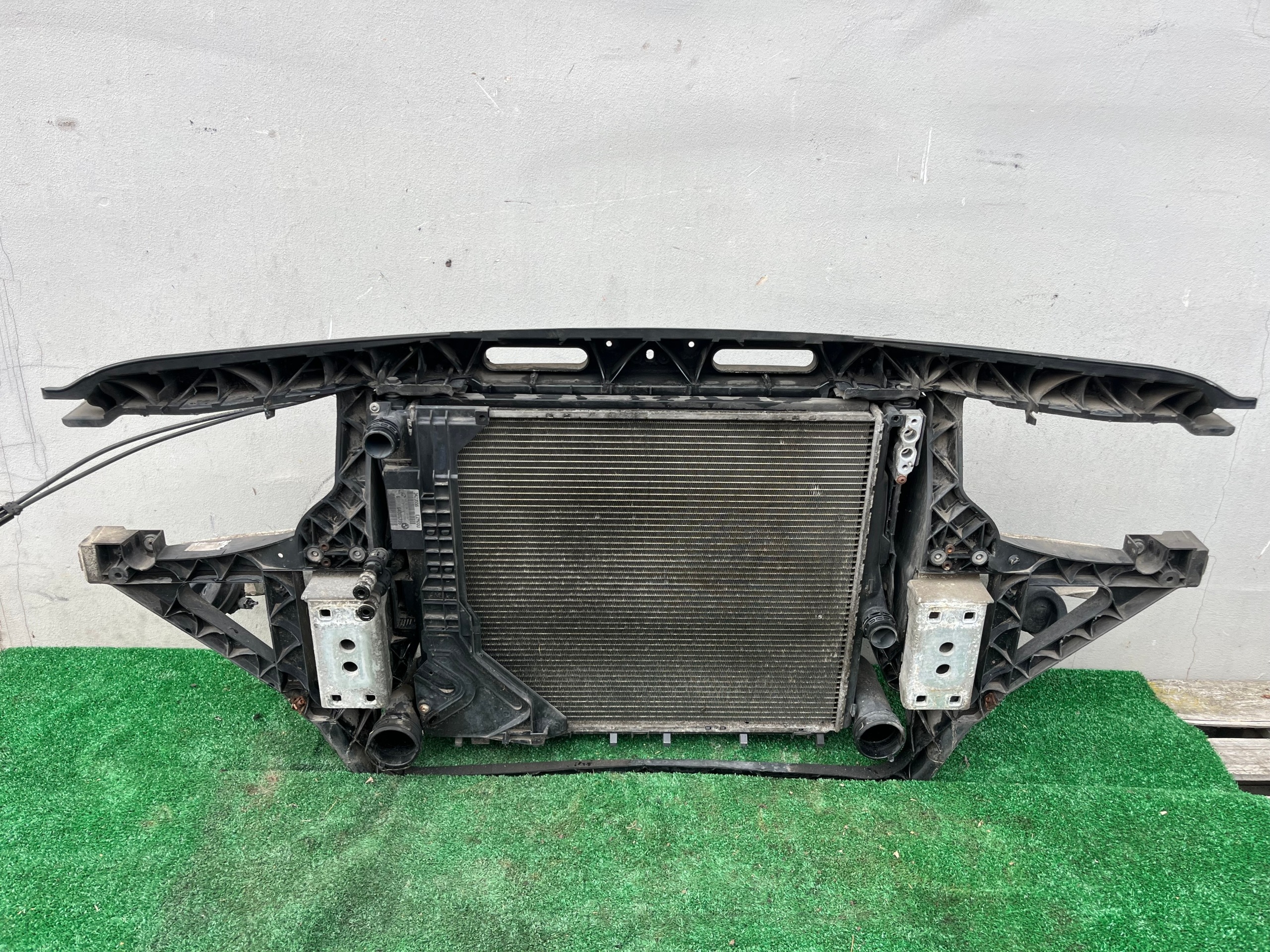 support panel for radiators KOMPLET Z CHLODNICAMI sider BMW X3 E83 64006735 / 3423556