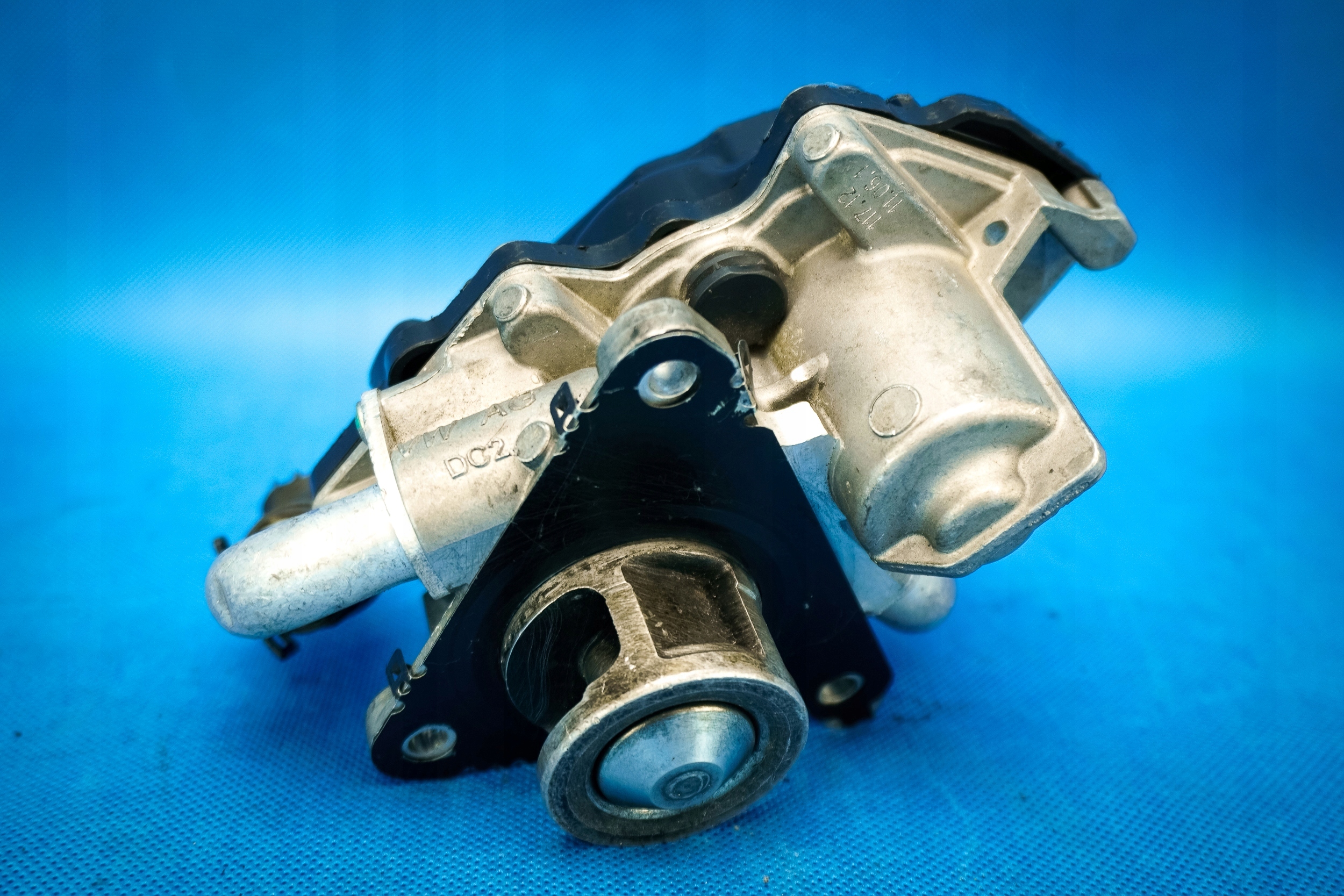 Sensor Gase EGR Audi VW Seat Skoda 04L131501E