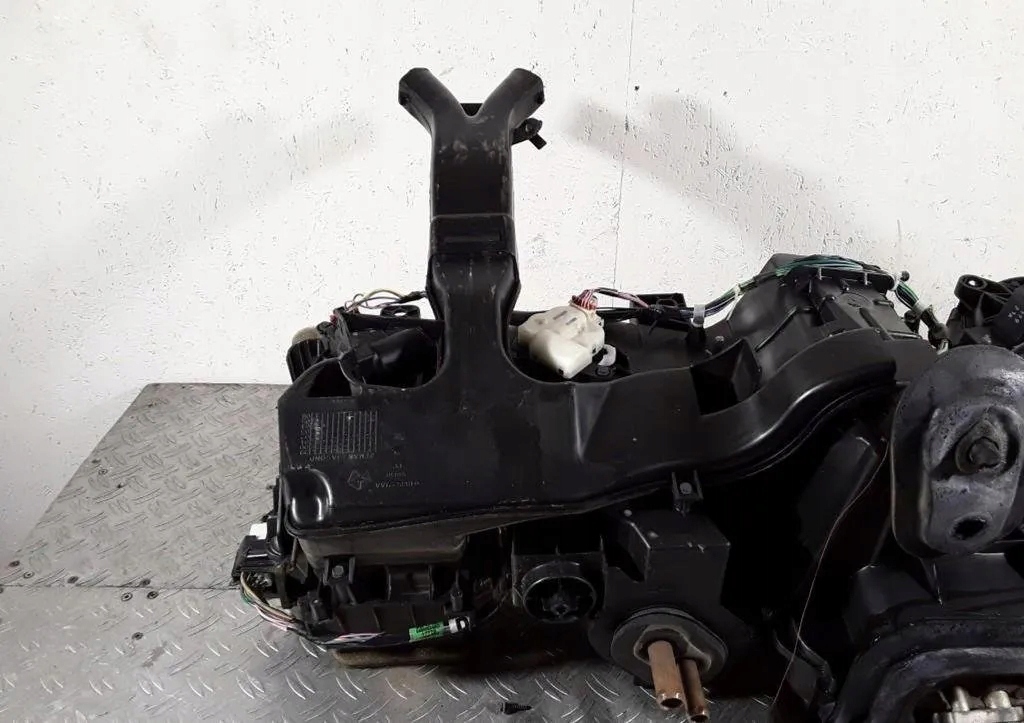 2002 CHRYSLER SEBRING (ST-22 - JR) Группа нагреватель 04885213AA