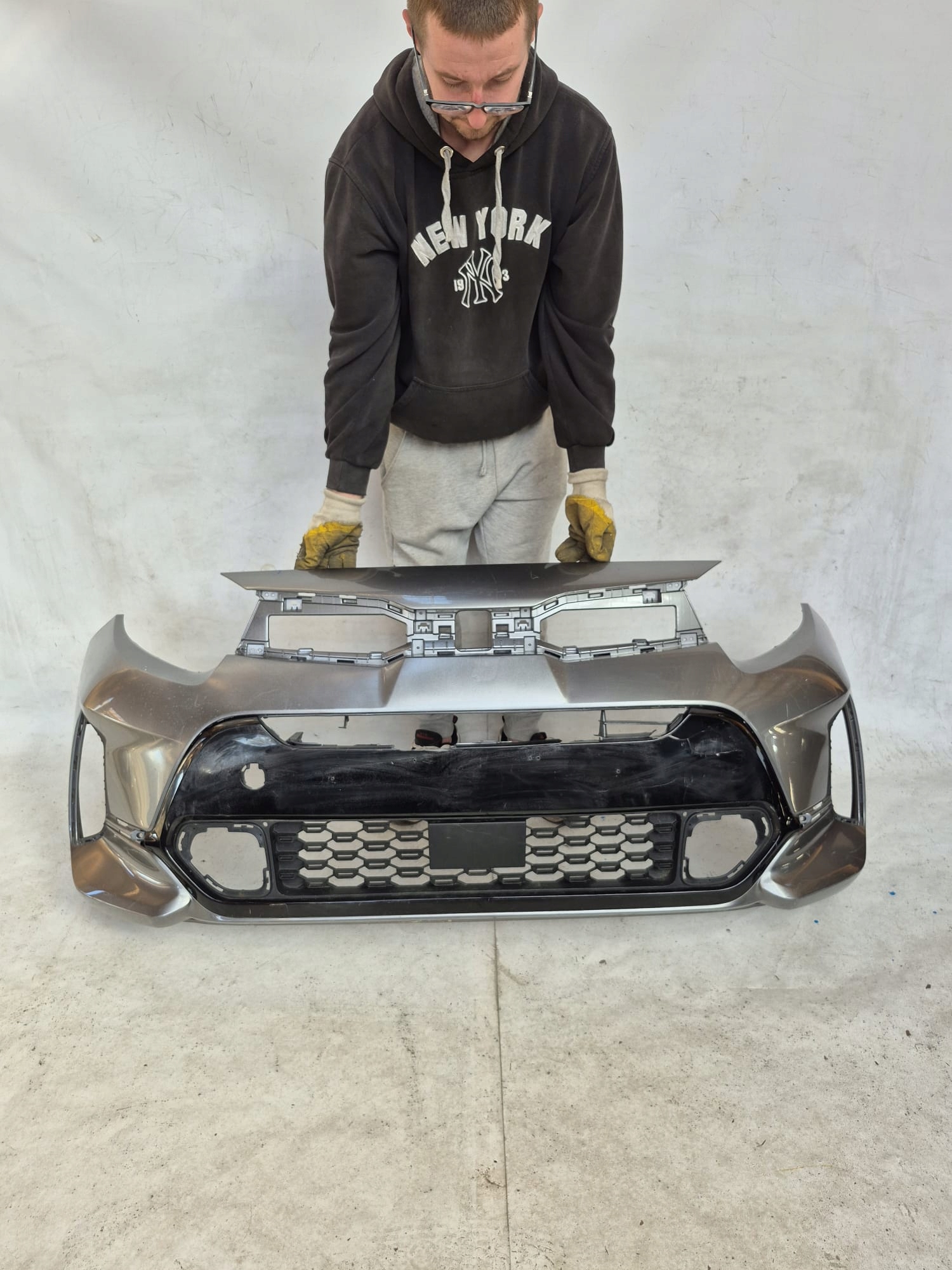 MITSUBISHI PAJERO IV 06- bumper front front SPR