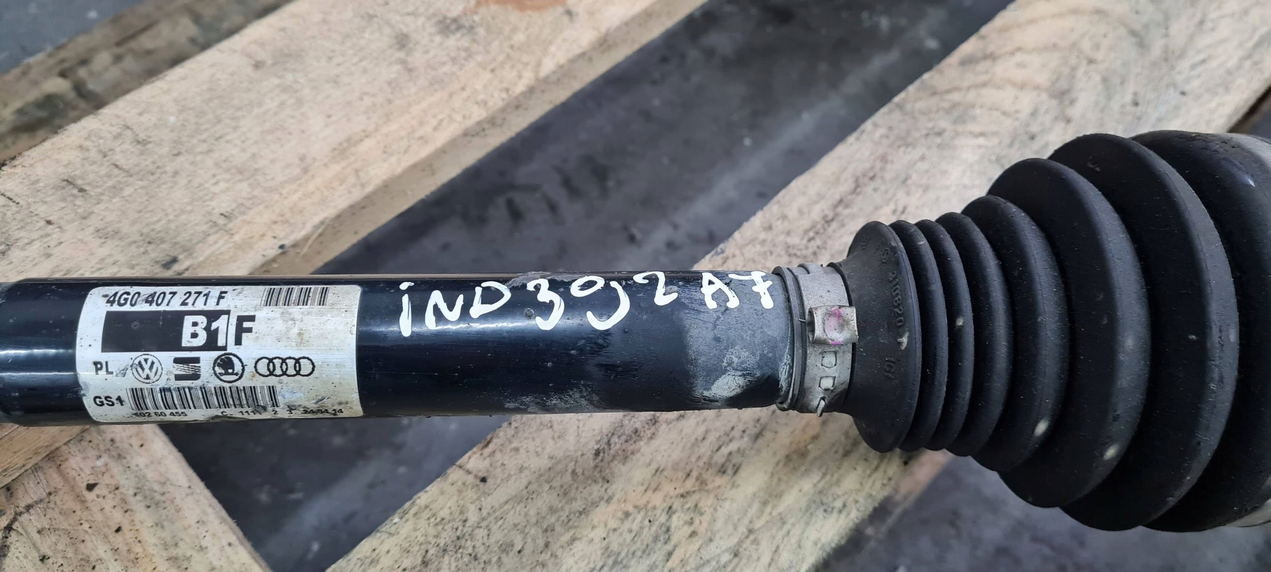 A7 4G semi-axis semi-axis left right front 3.0 TDI 4G0407271F A6 C7 4G
