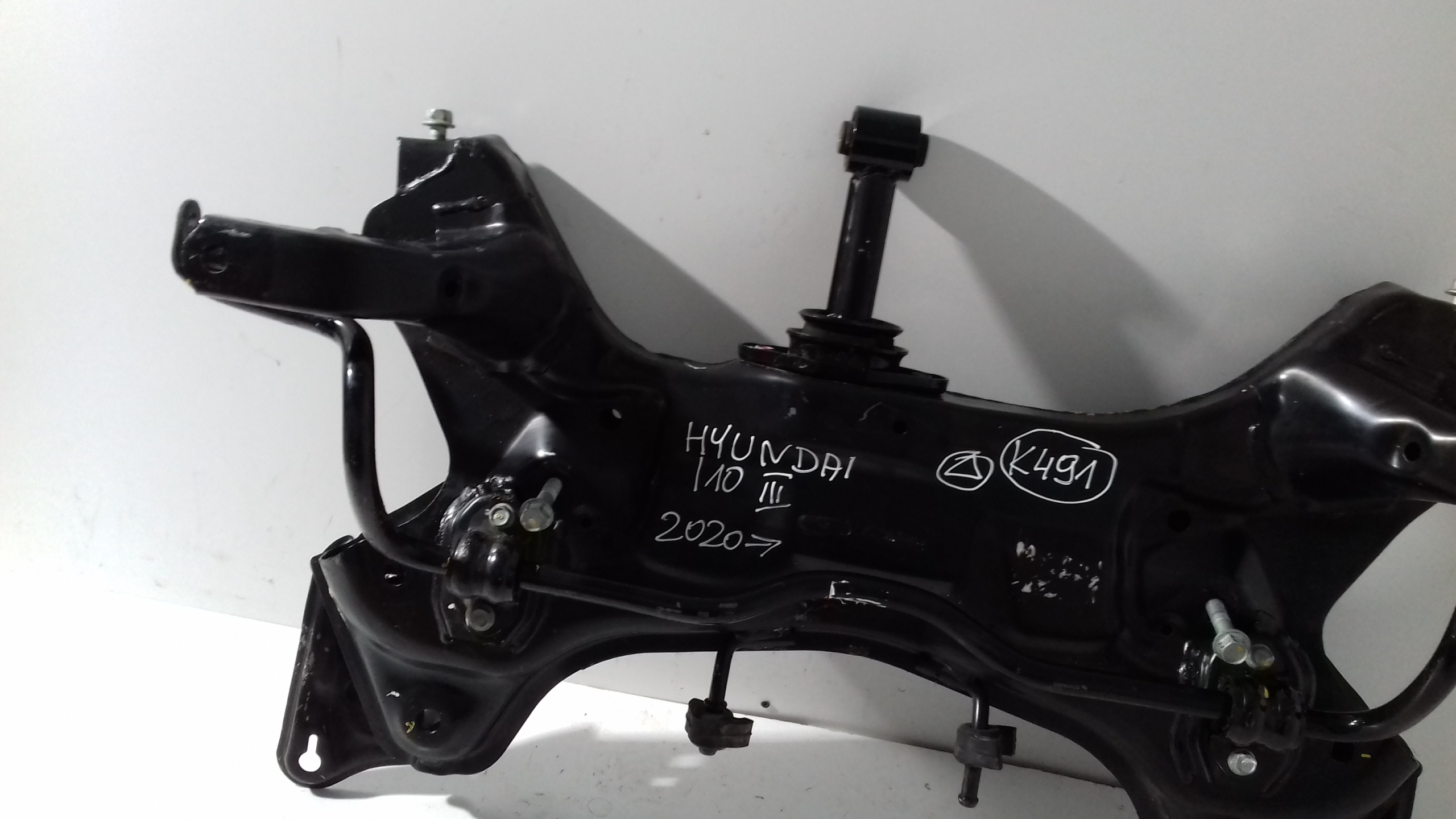 HYUNDAI I10 III axle beam front subframe sider