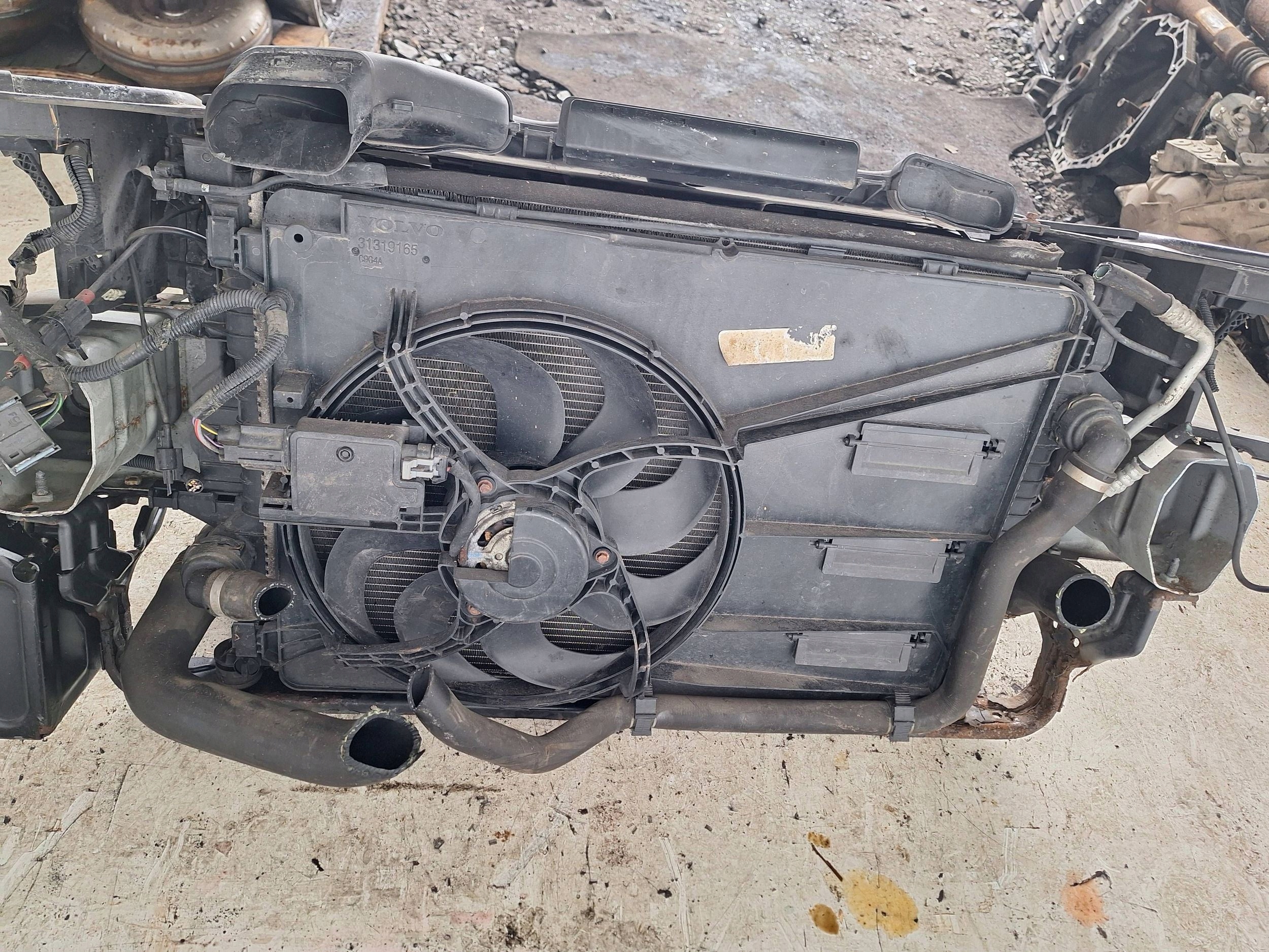 VOLVO V40 II 13-19 support panel for radiators 1.6D 31378700