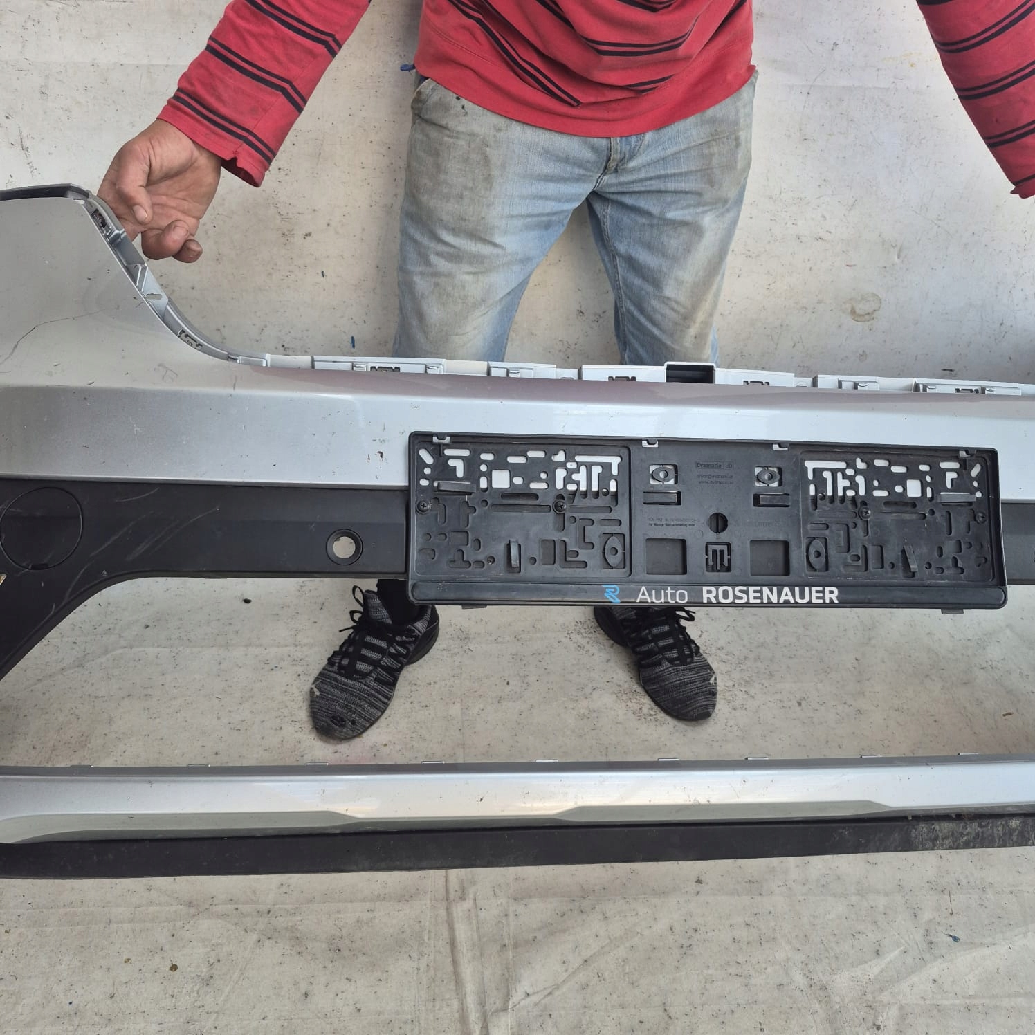 RENAULT TRAFIC IV 21- bumper front front PDC