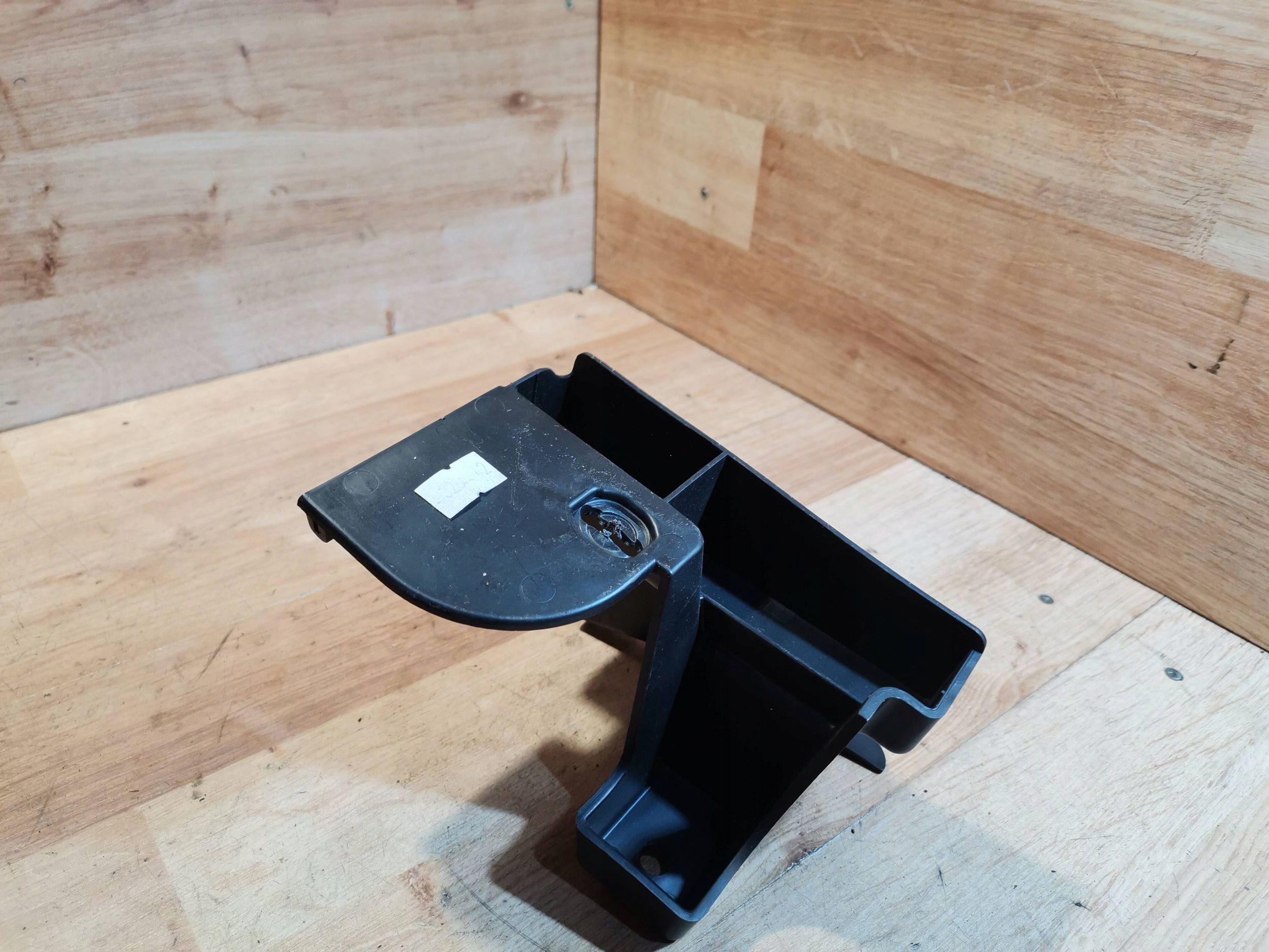 bumper bracket of the front Citroen C4 Cactus 9801304280