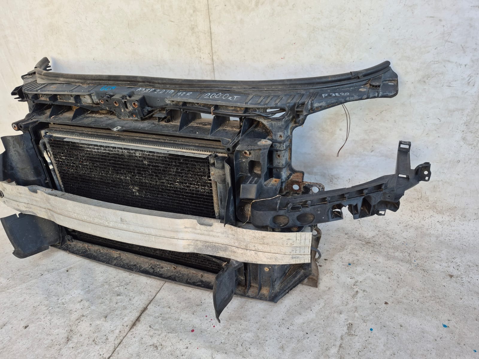AUDI A3 8P LIFT 2.0 TDI 08- support panel for radiators pillar iron radiator