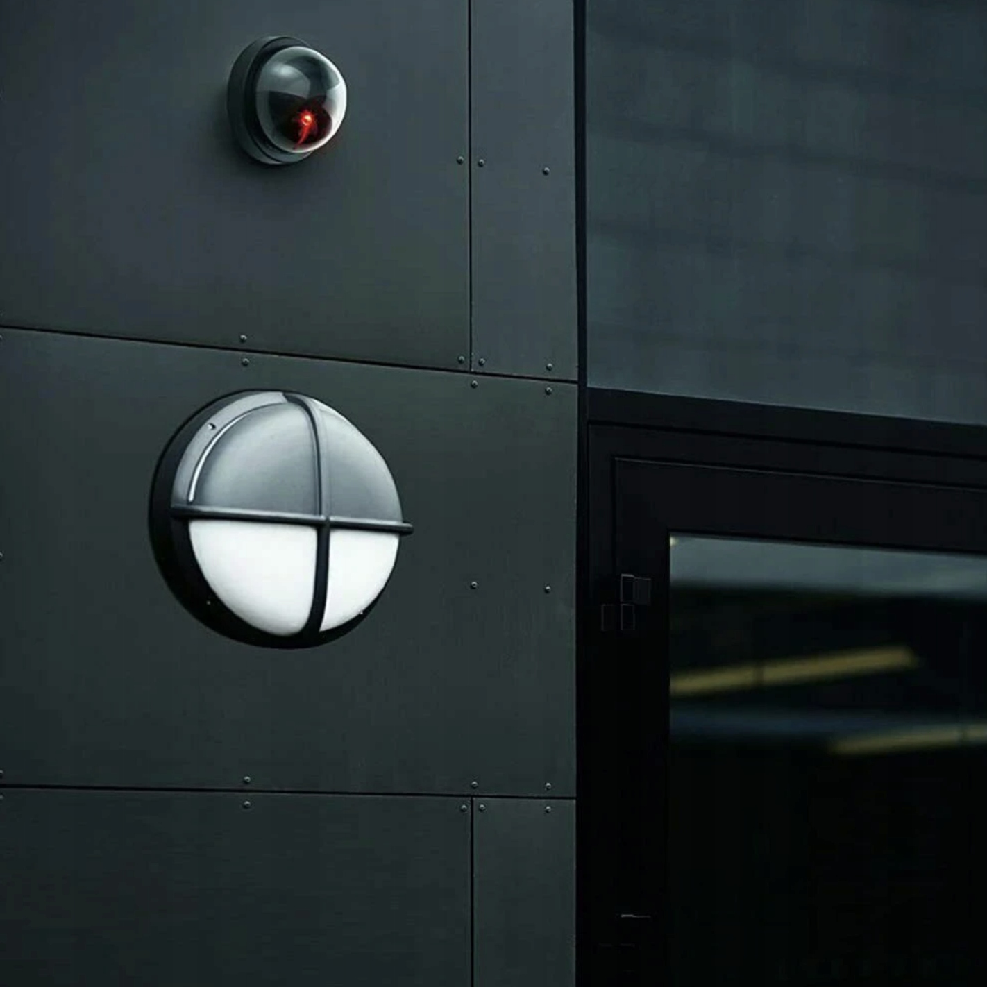 ATRAPA KAMERY ZEWNĘTRZNEJ MONITORINGU PRZEMYSŁOWEJ KAMERA KOPUŁKA DIODA LED EAN (GTIN) 5906692390250