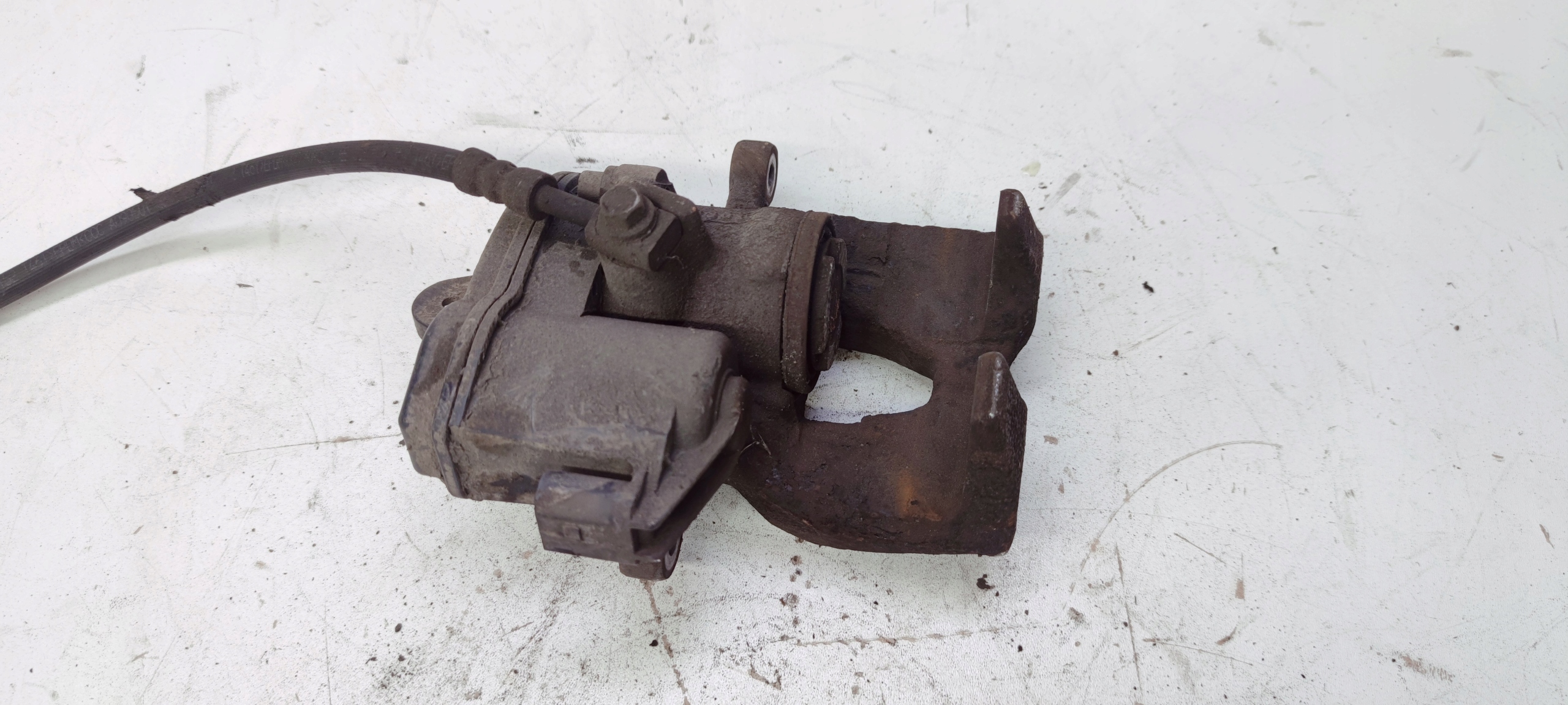 caliper brake left AUDI A4 B9 A5 8W0615405AA