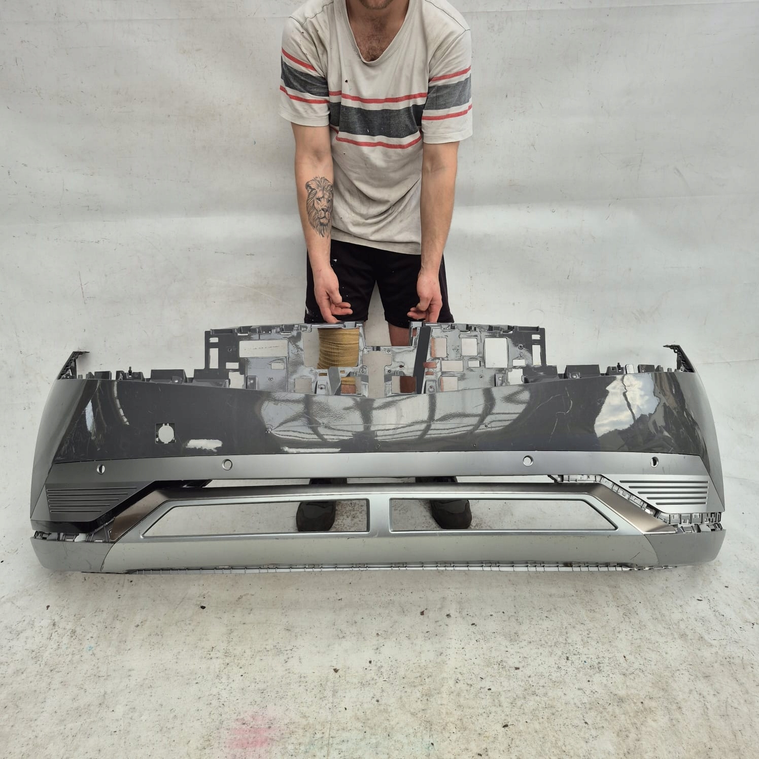 HYUNDAI IONIQ 5 21-24 bumper front front PDC