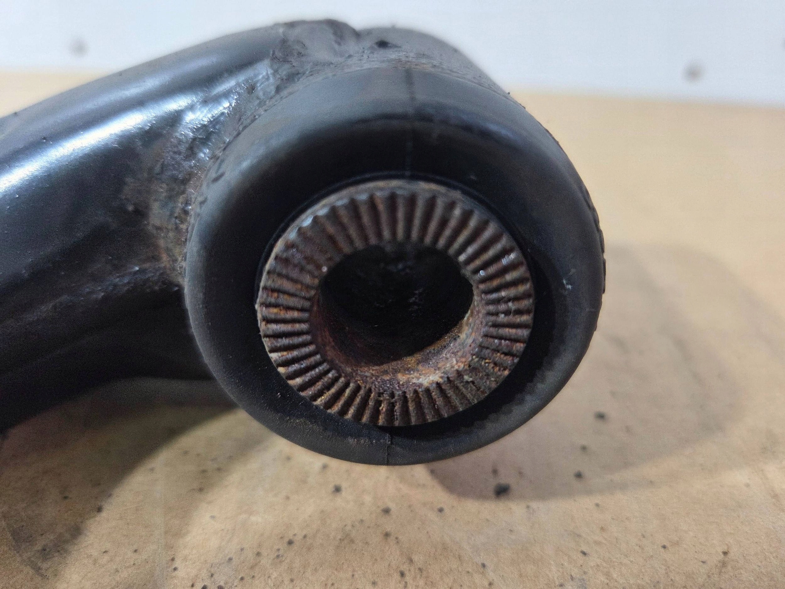 Toyota C-HR and arm front left (Q716)
