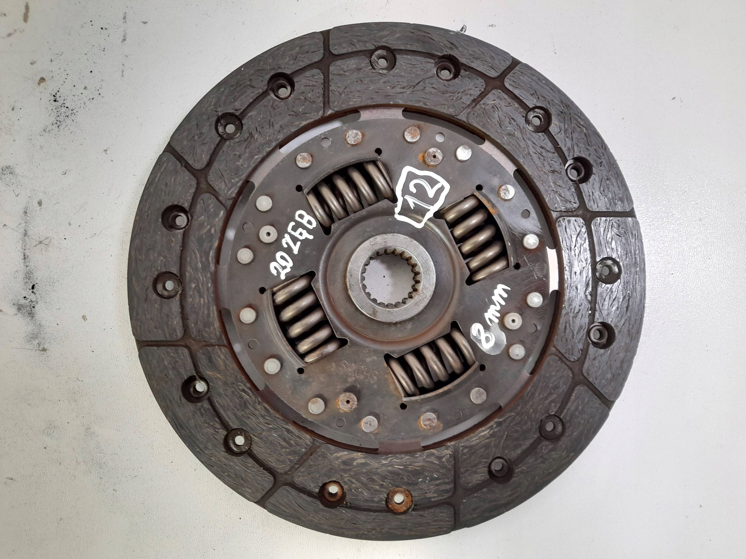 Mazda 3 BL 1,6B Disque Embrayage 8V617550F1A (12)