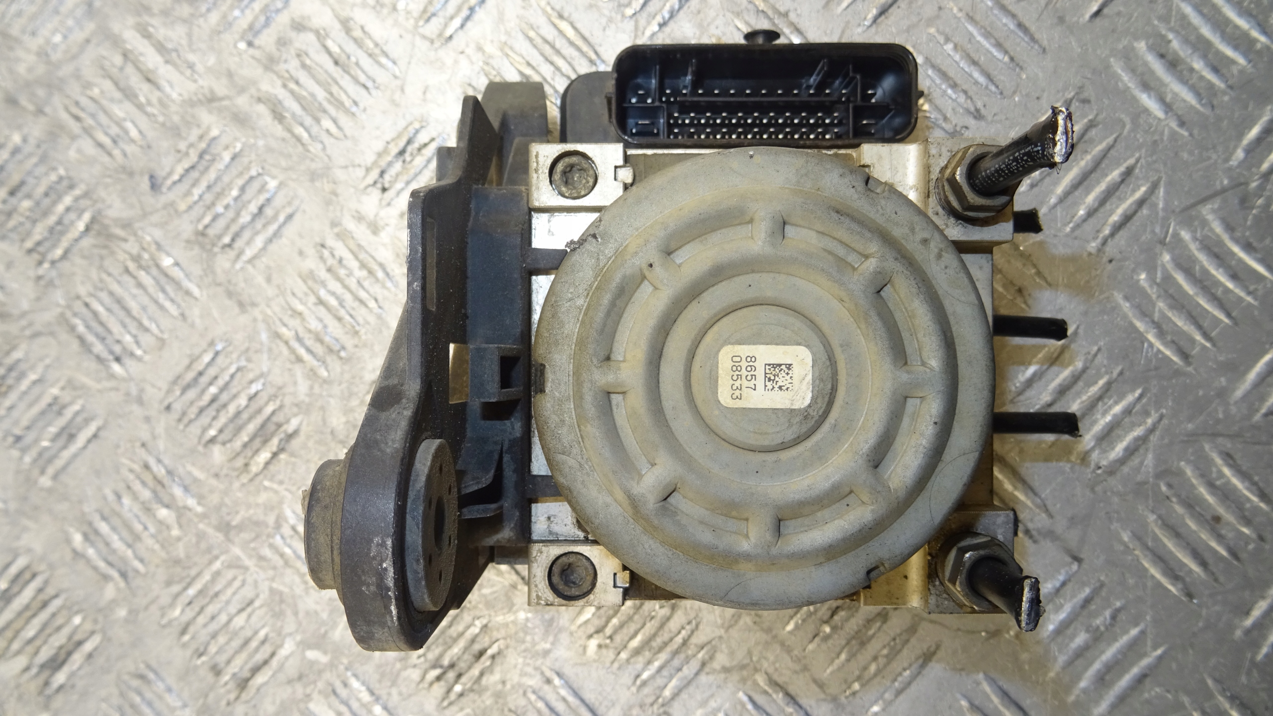 pump ABS 5Q0907379R VW GOLF VII