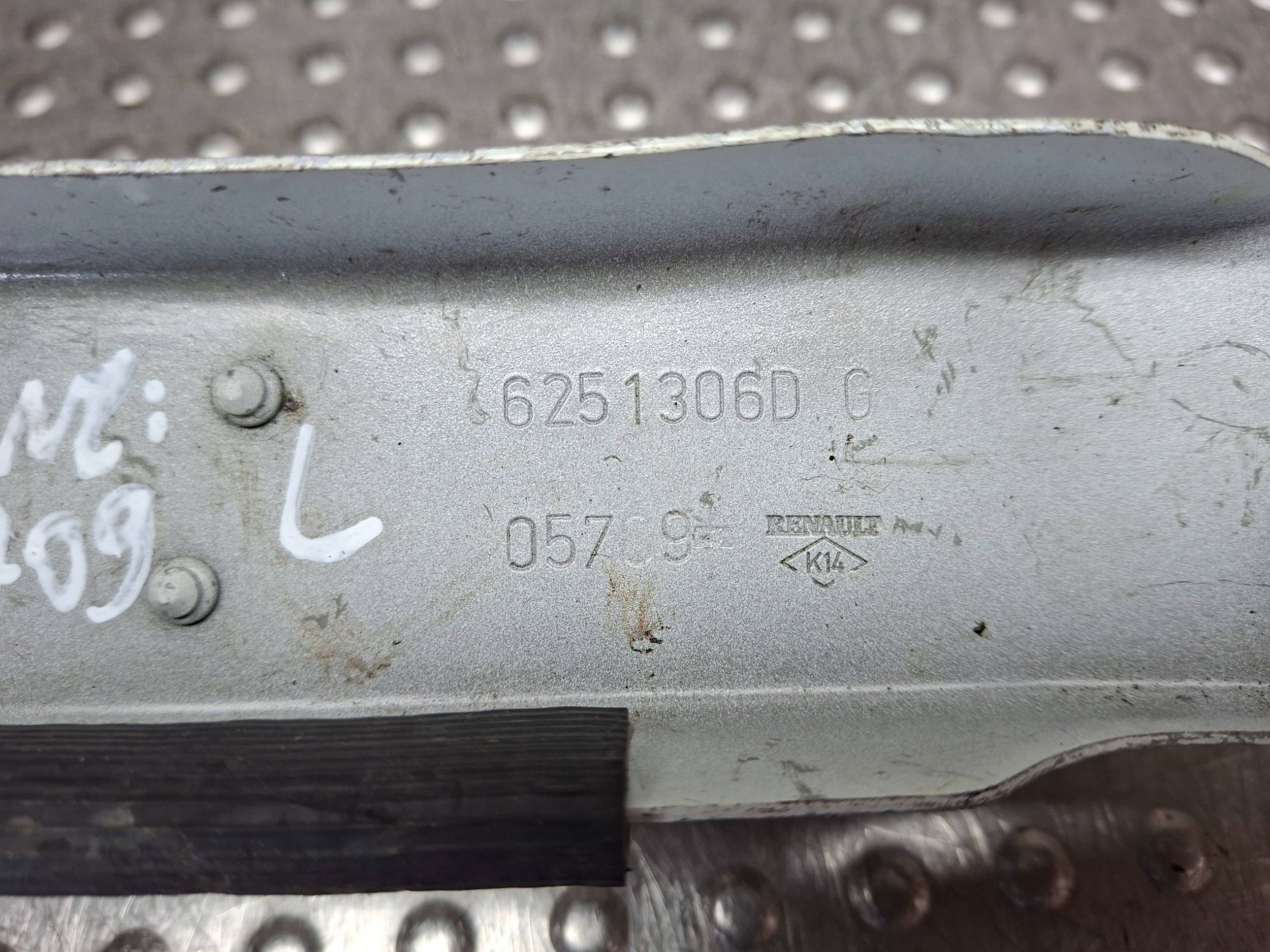 OKULAR front left 6251306E RENAULT MEGANE III 2009