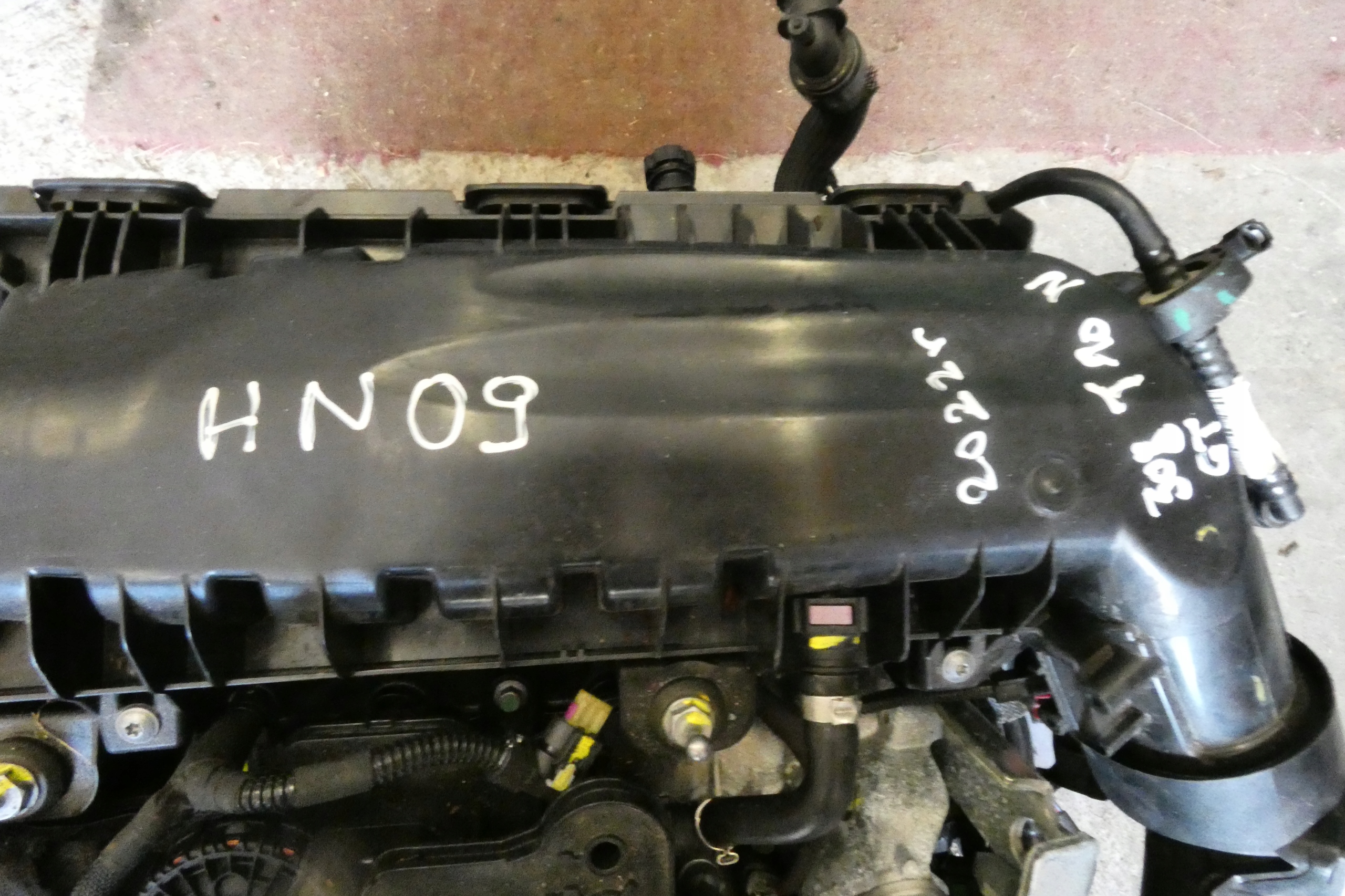 PEUGEOT OPEL CITROEN DS 1.2 THP engine complete HN09