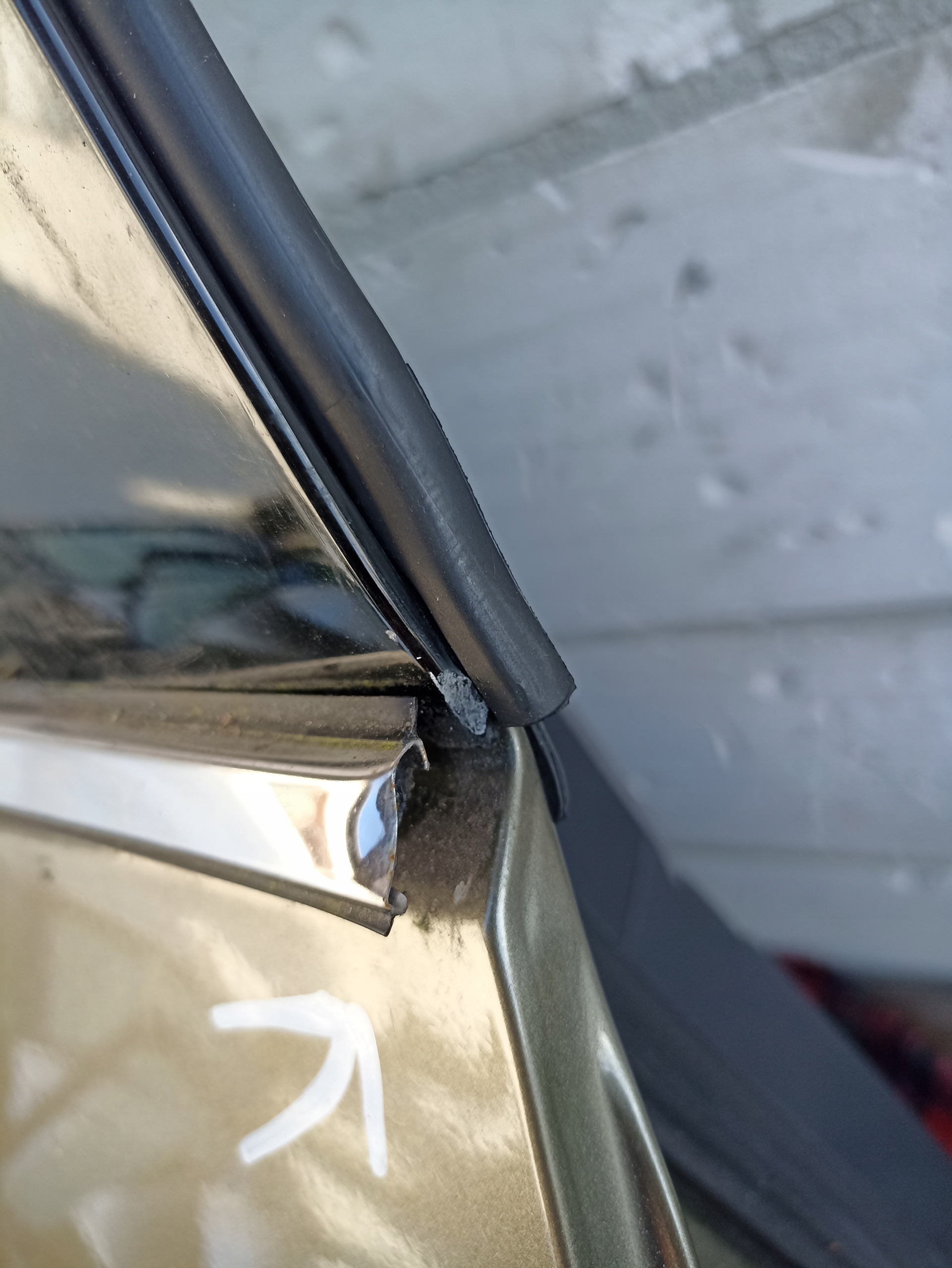 SUBARU OUTBACK VI DRZWI PRAWE TYLNE PRAWY TYŁ Strona zabudowy tył - prawa