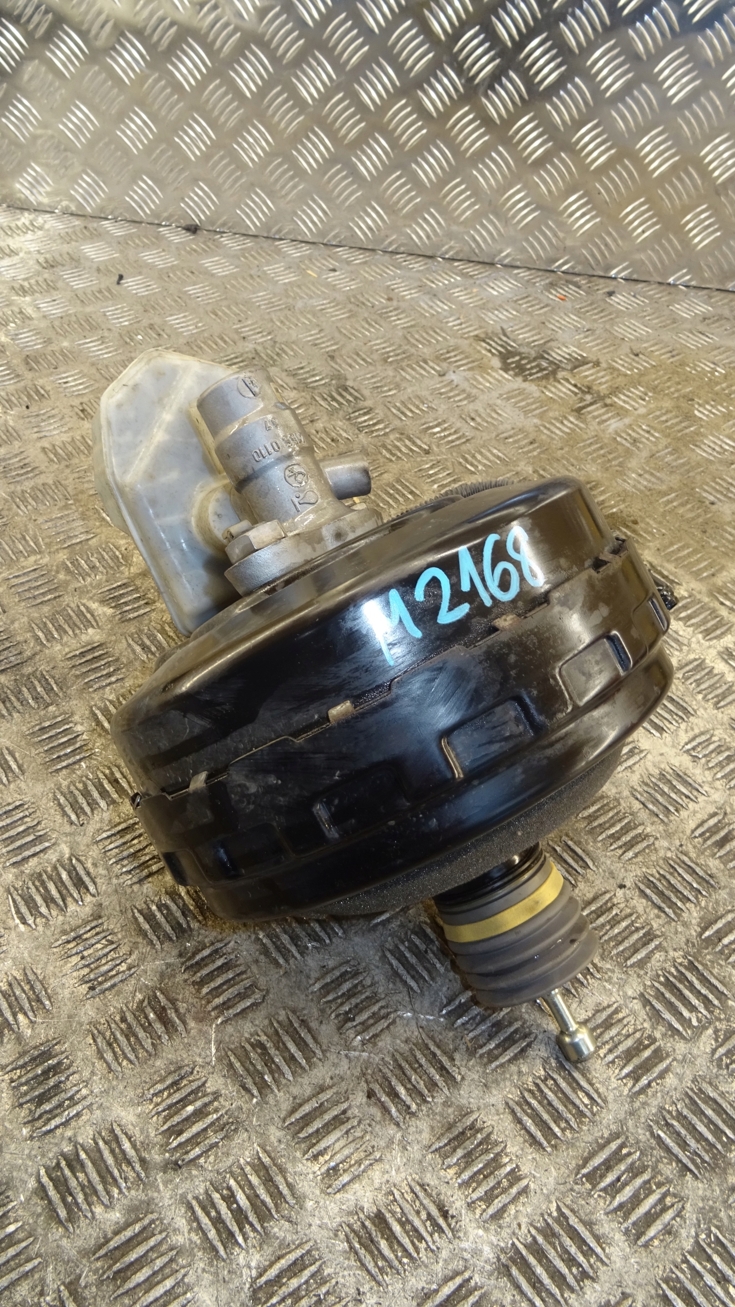 Opel OE 13338057AACW Servo bremsen