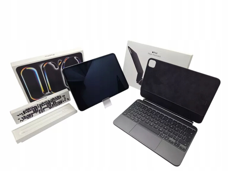 iPad Pro(第1世代)256GB+Pencil+Keyboard iPad Pro(第1世代)256GB+Pencil+Keyboard