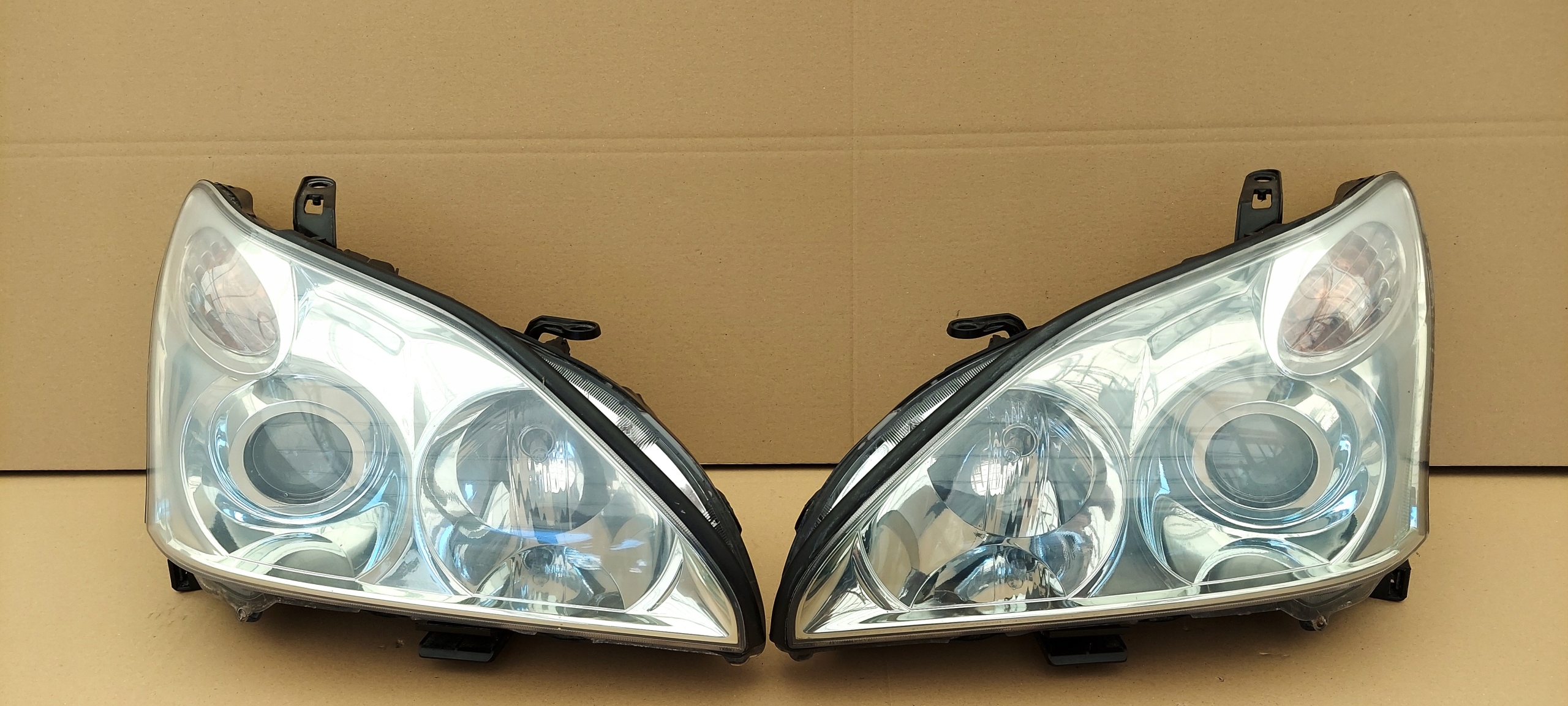 фара правая lexus RX300 RX350 RX400H 03-09