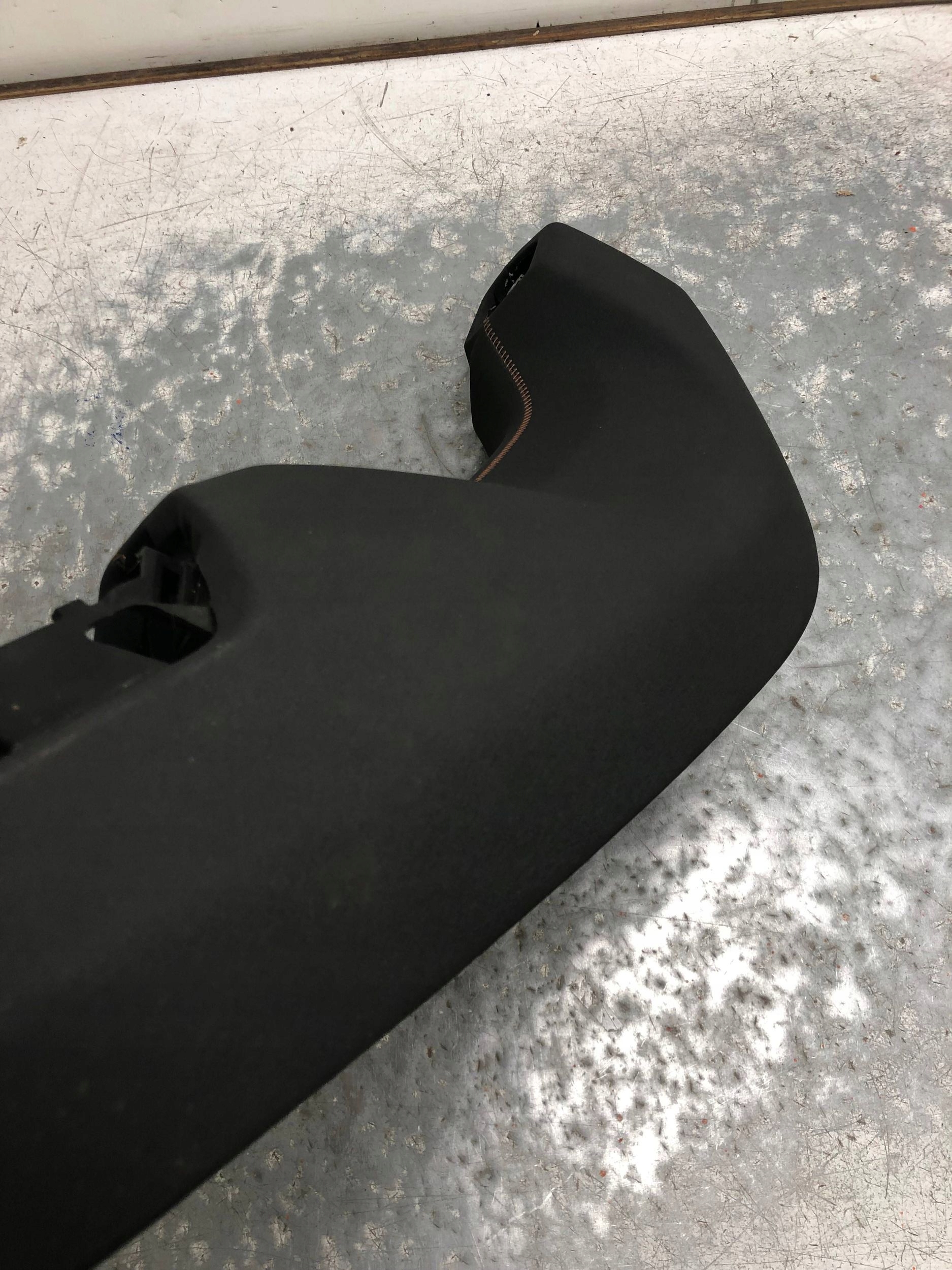 Blende Abdeckung DEKOR konsole CUPRA BORN 10F858061C